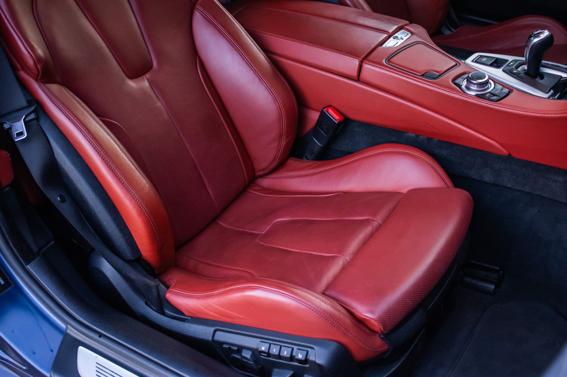2013 BMW M6, modrá kupé, 57 095 km