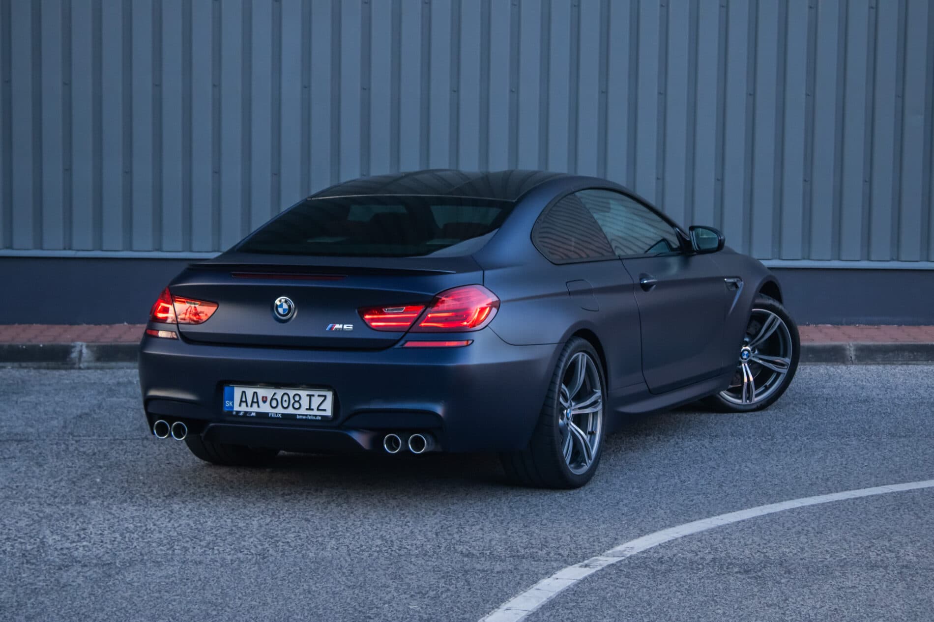 2013 BMW M6, modrá kupé, 57 095 km