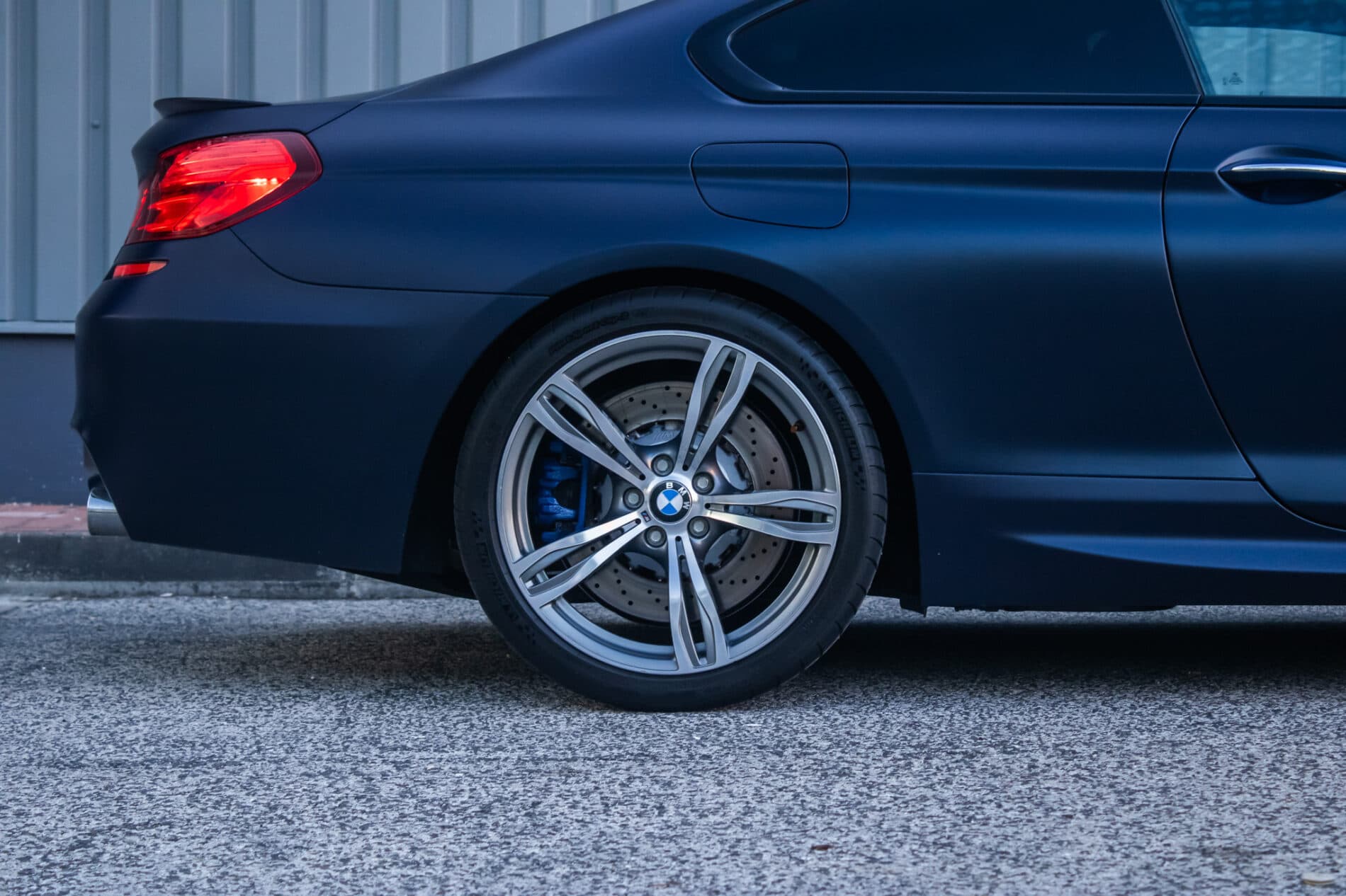 2013 BMW M6, modrá kupé, 57 095 km