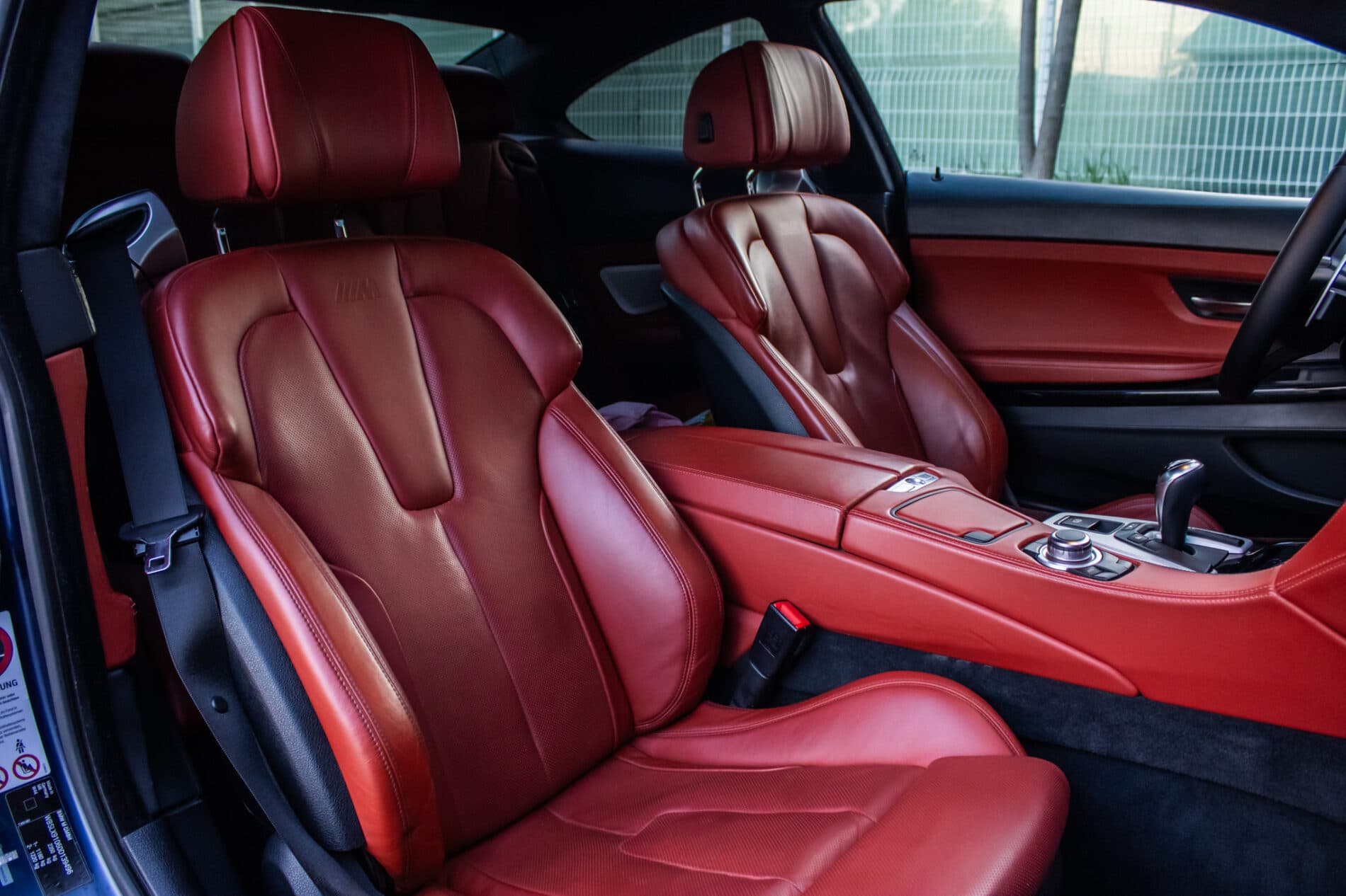 2013 BMW M6, modrá kupé, 57 095 km