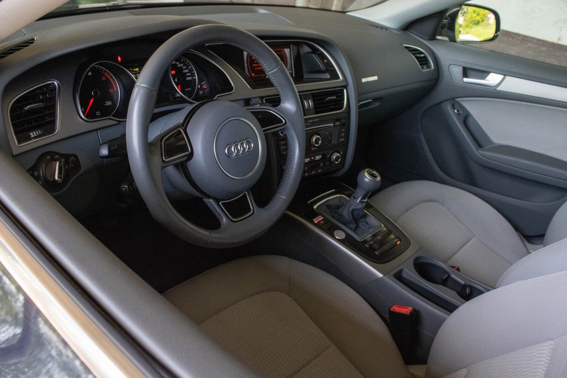 2014 AUDI A5, modrá, 177 000 km