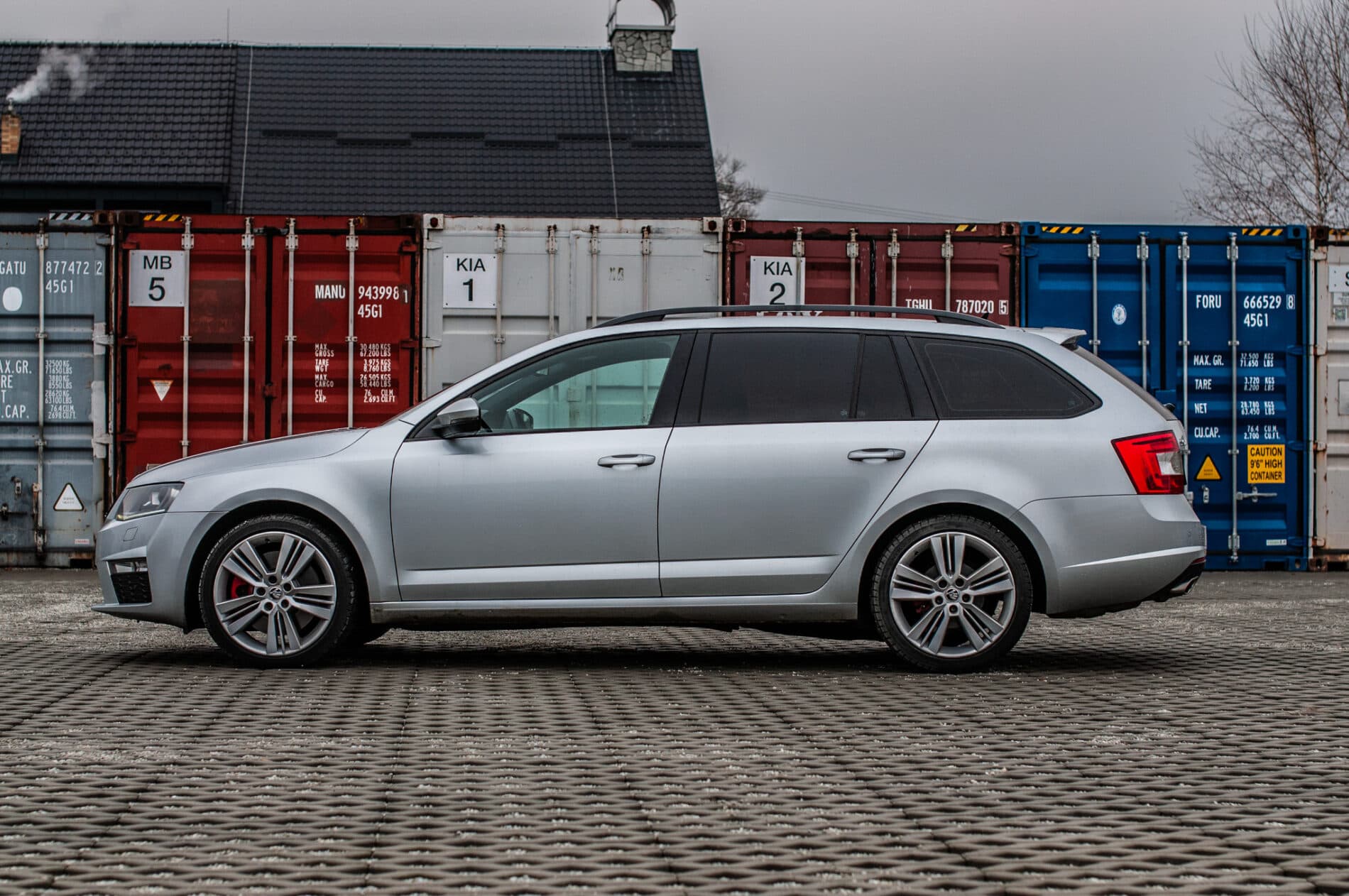 2015 Skoda Octavia RS, stříbrná kombi, 240 701 km