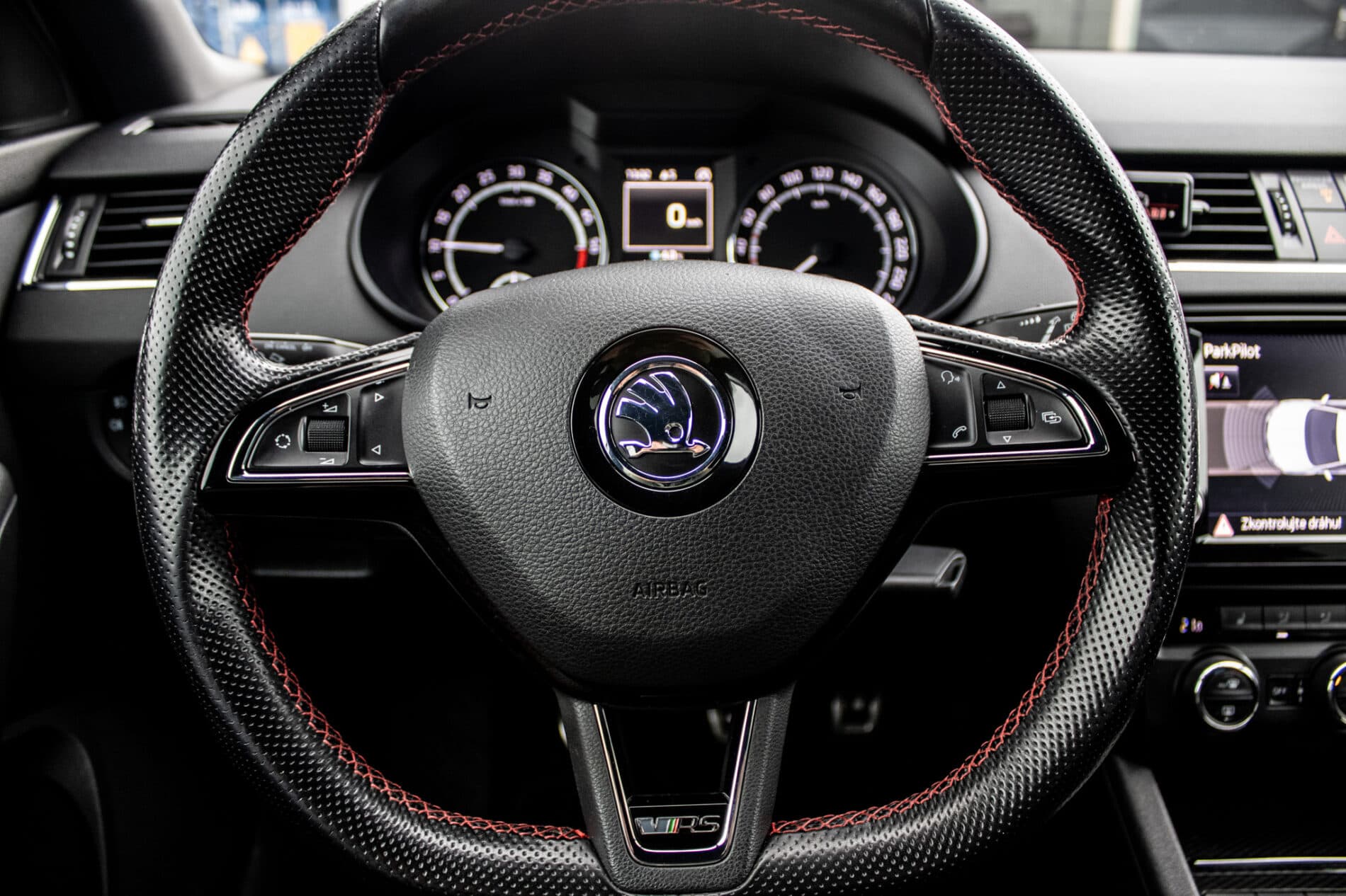 2015 Skoda Octavia RS, stříbrná kombi, 240 701 km