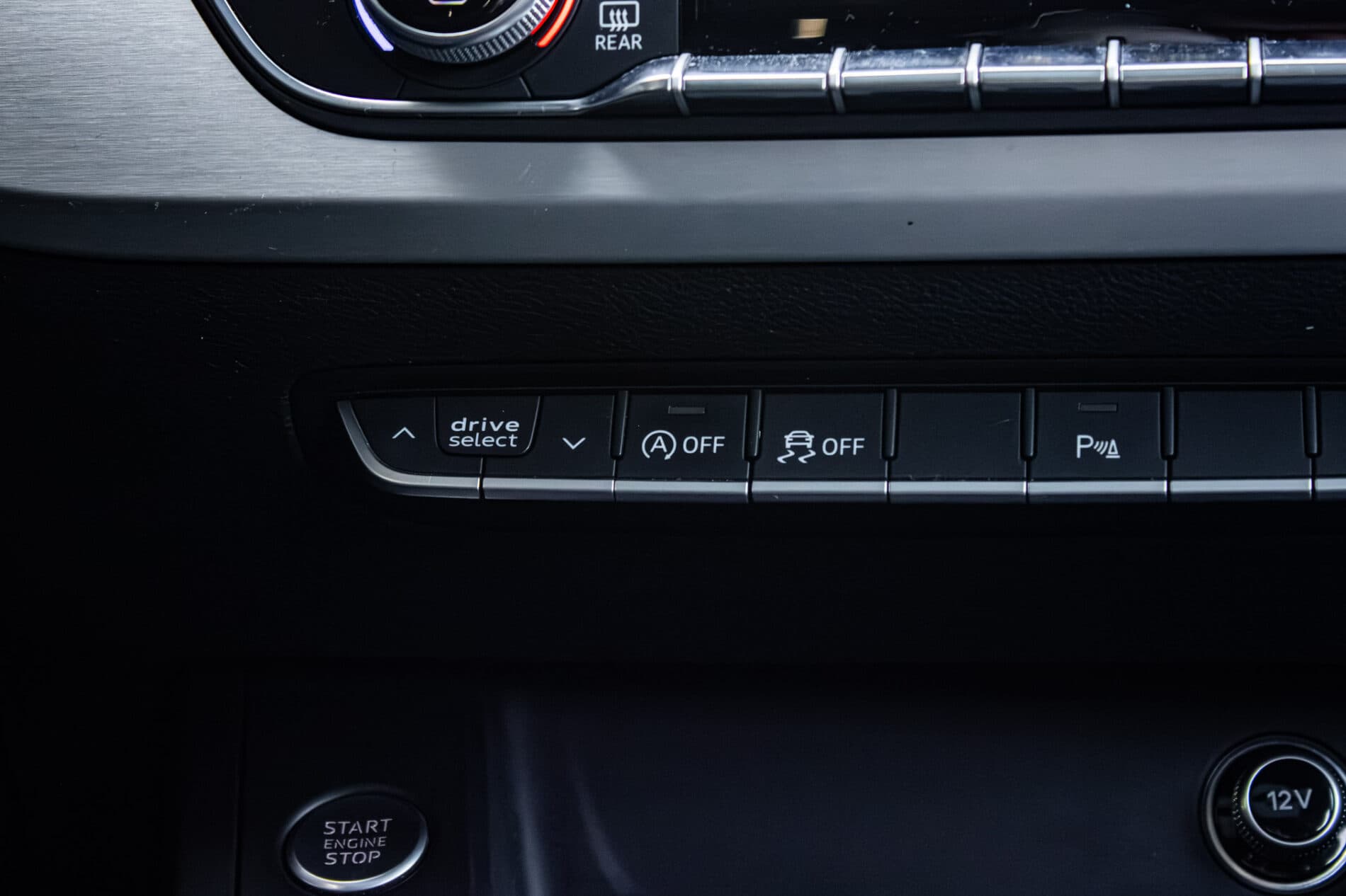 2017 AUDI A4, zelená kombi, 301 102 km