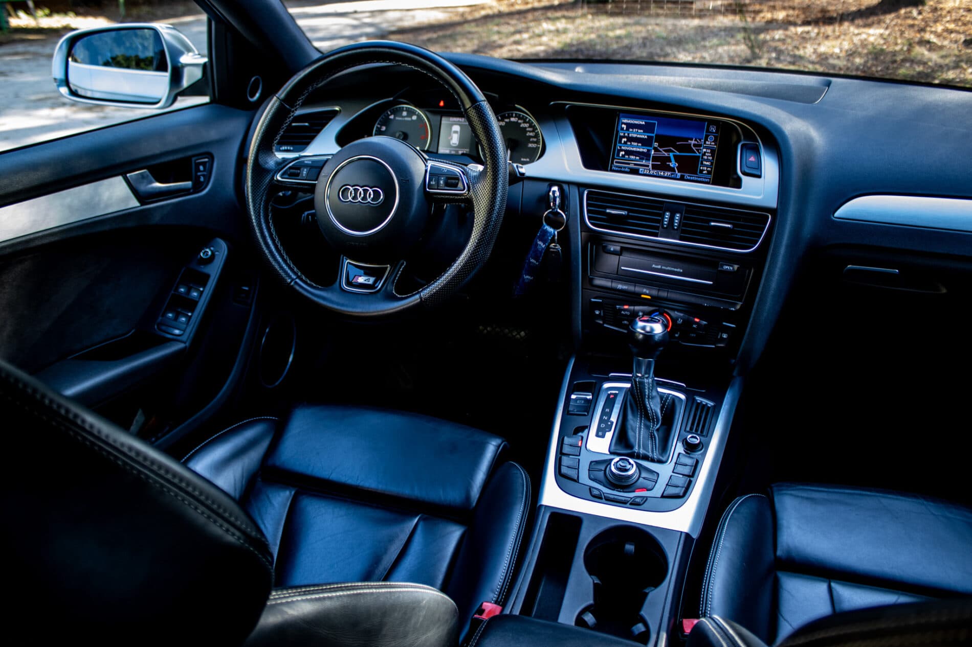 2011 AUDI S4, modrá kombi, 141 540 km