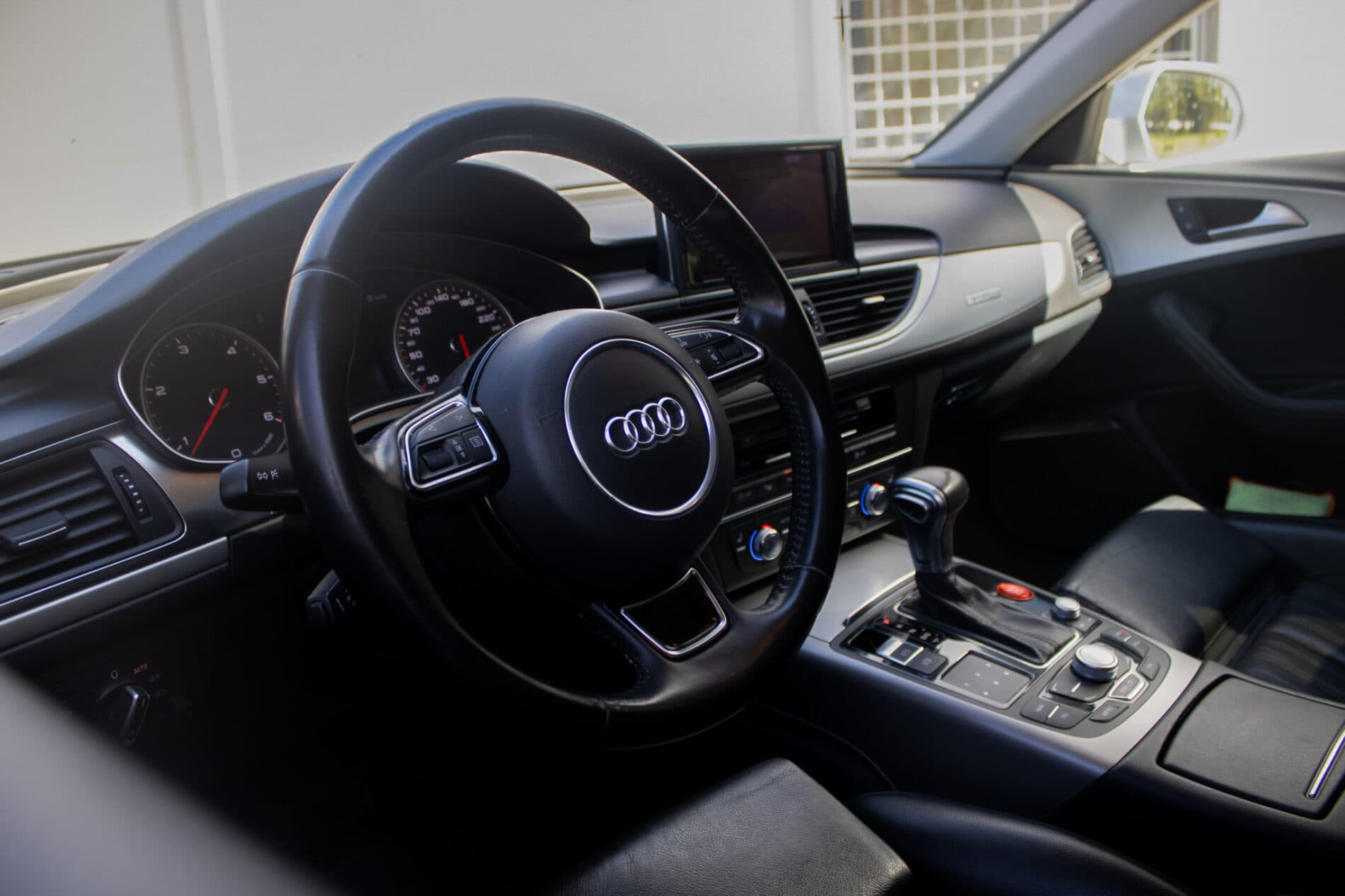 2012 AUDI A6, šedá sedan, 257 048 km