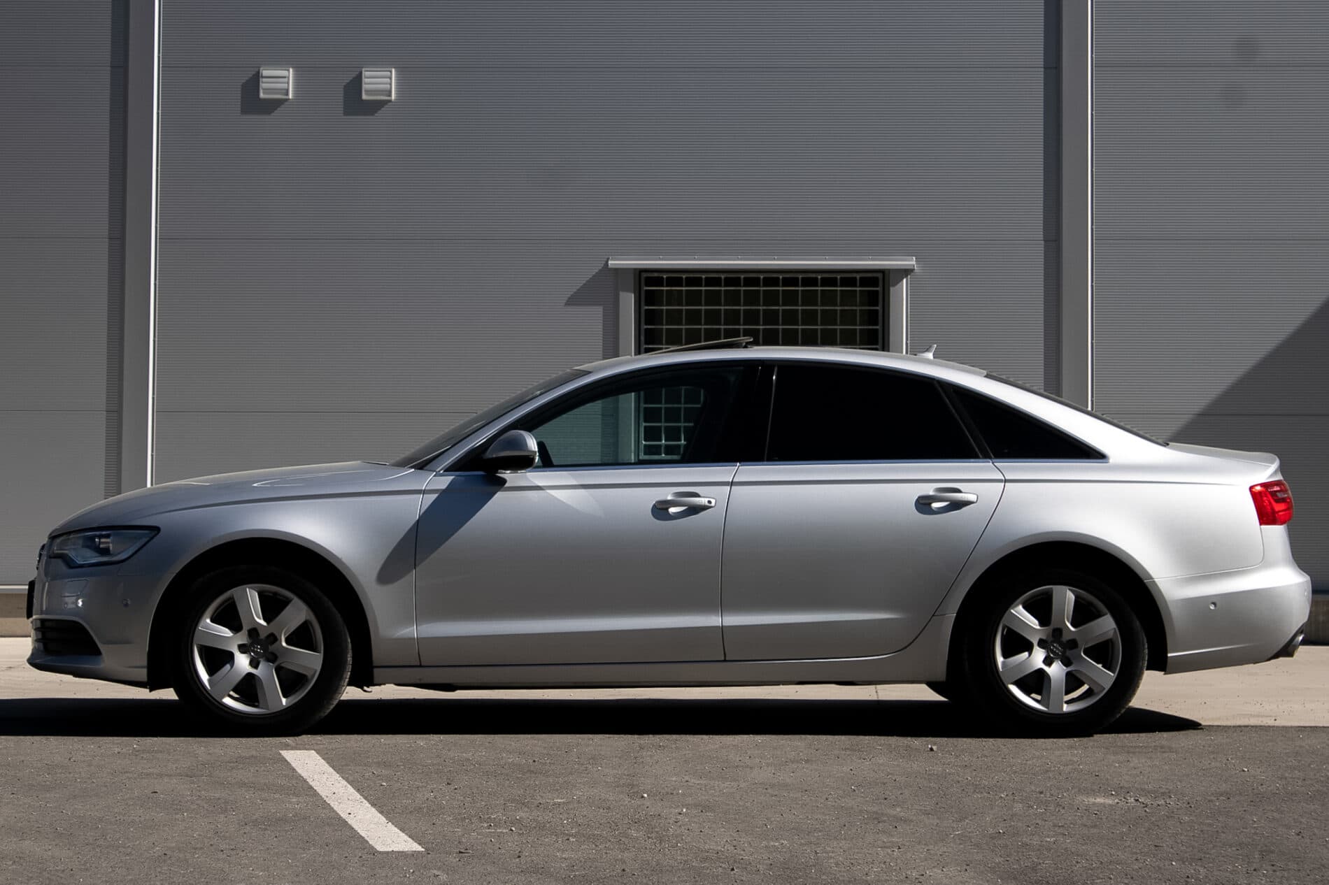 2012 AUDI A6, šedá sedan, 257 048 km
