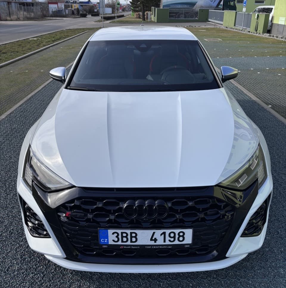 2023 AUDI RS3