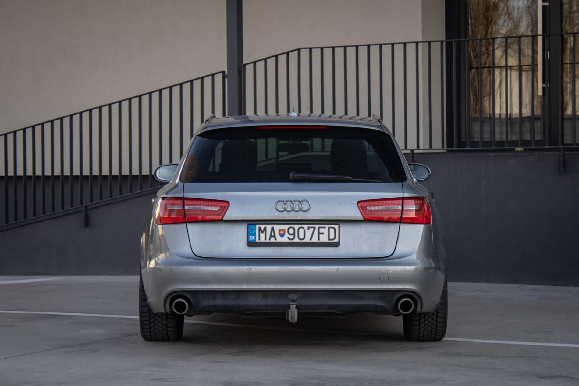 2011 AUDI A6, šedá kombi, 309 675 km