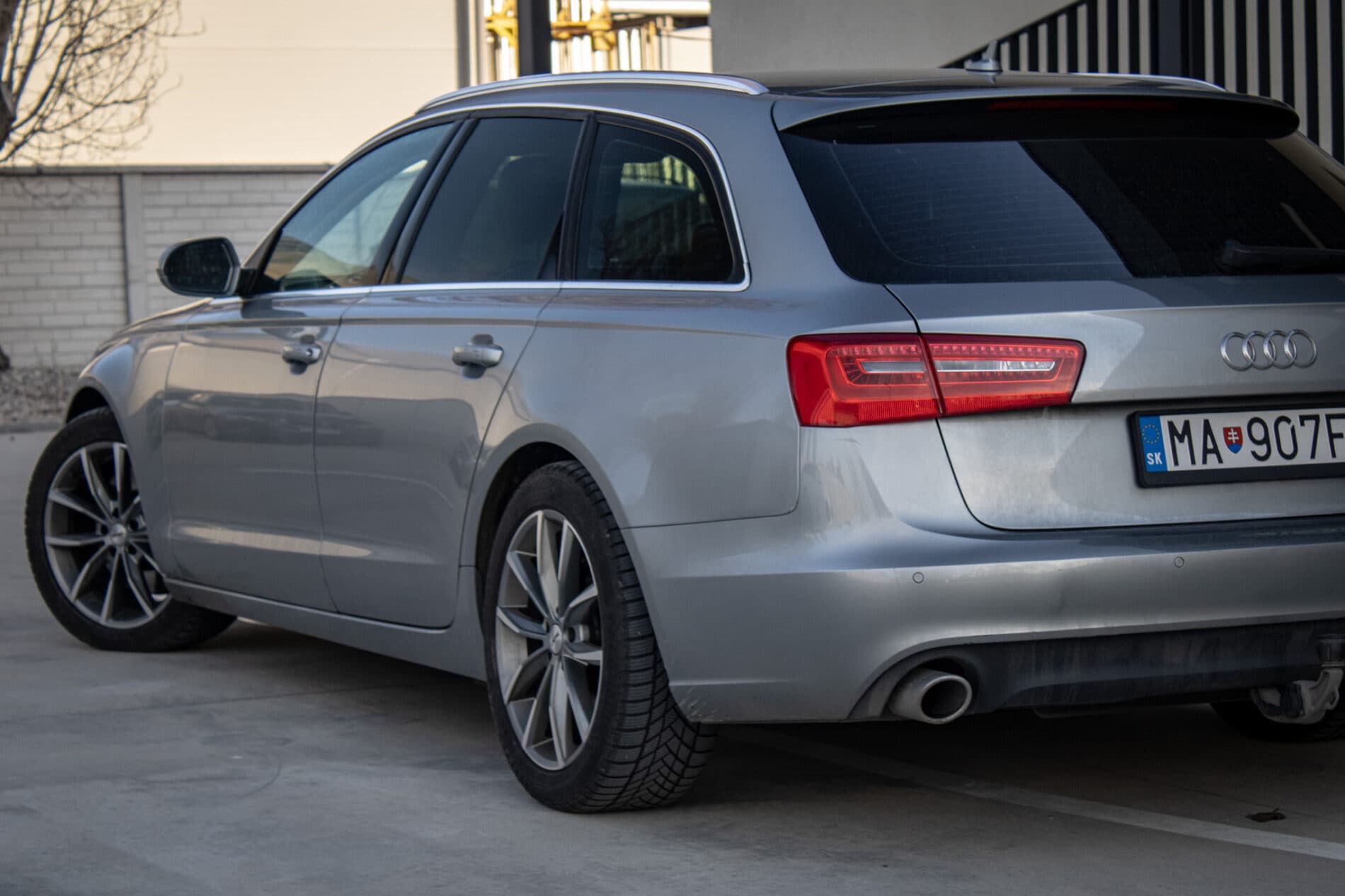 2011 AUDI A6, šedá kombi, 309 675 km