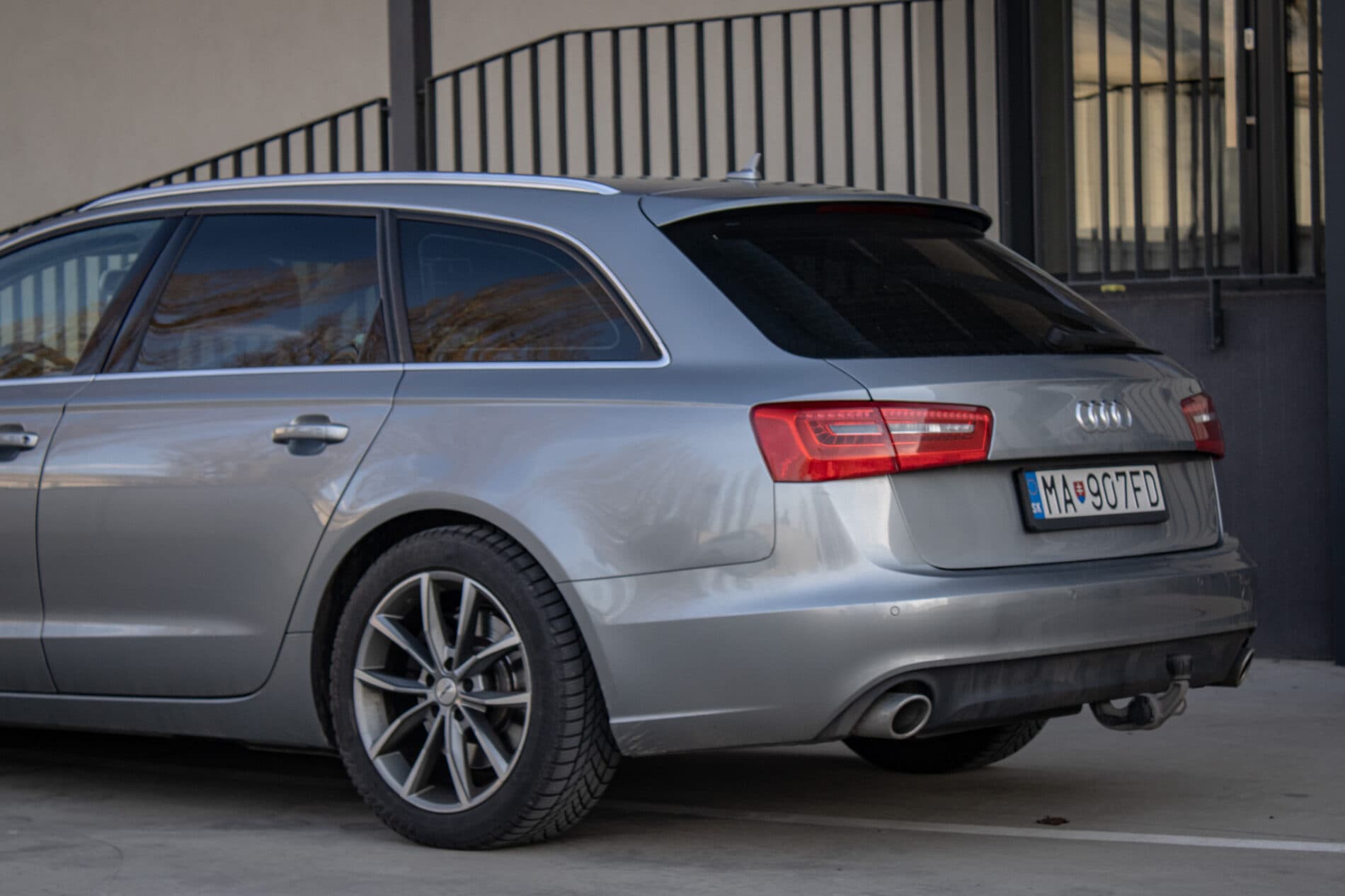 2011 AUDI A6, šedá kombi, 309 675 km