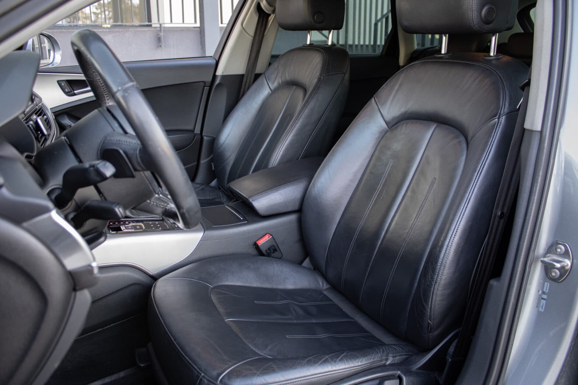 2011 AUDI A6, šedá kombi, 309 675 km
