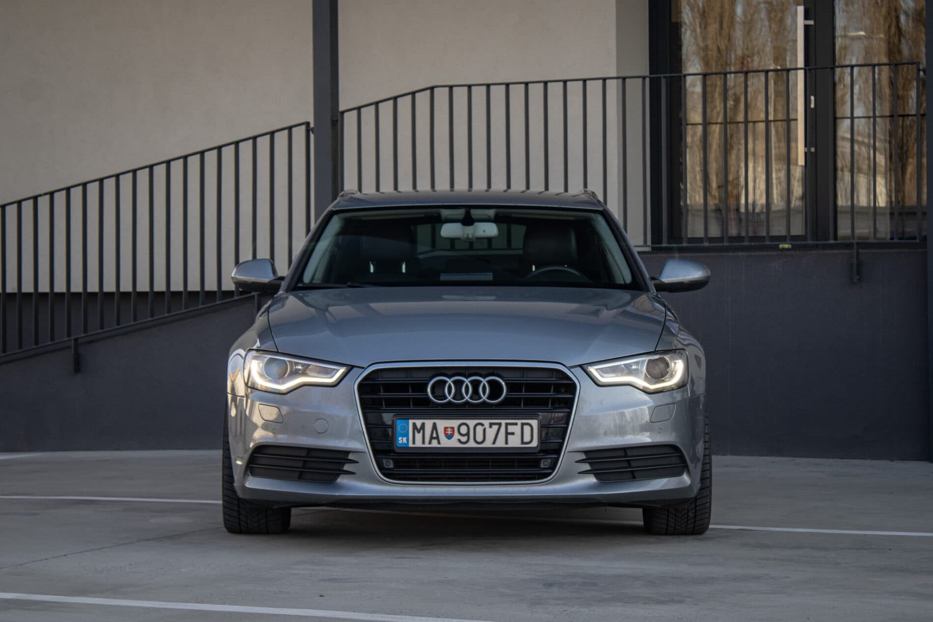 2011 AUDI A6, šedá kombi, 309 675 km