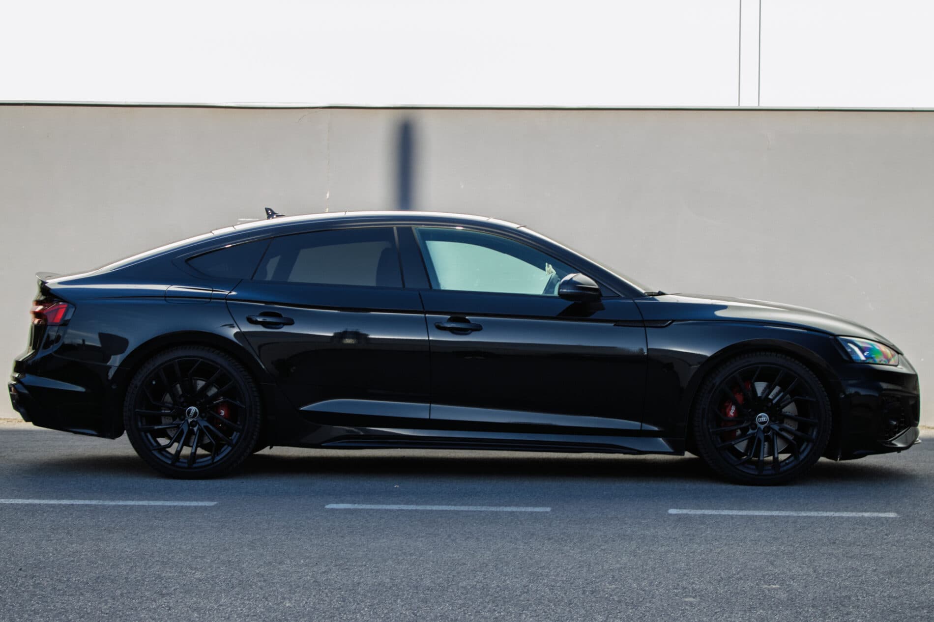2022 AUDI RS5, černá hatchback, 67 929 km