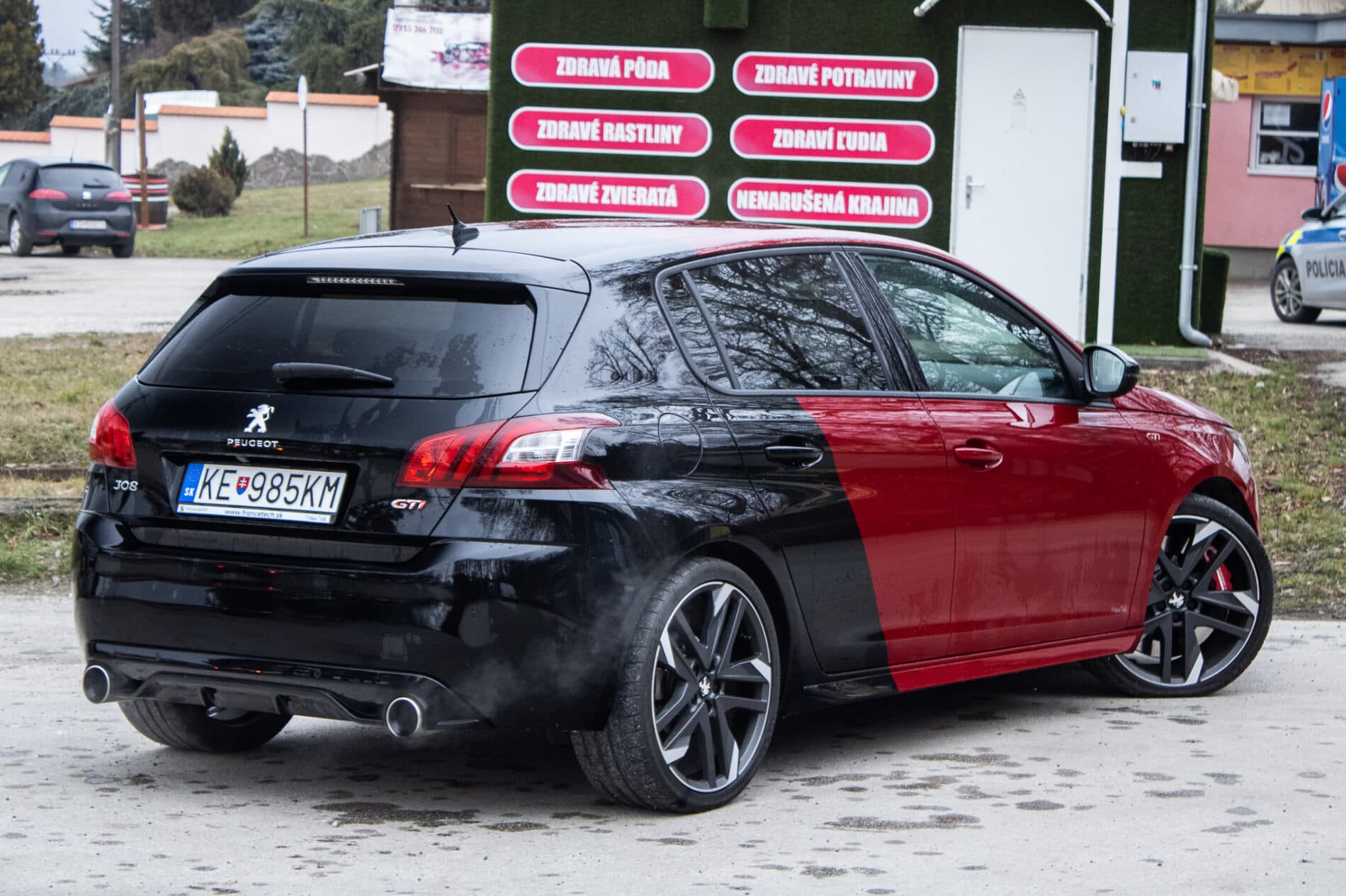 2016 Peugeot 308 GTi, červená hatchback, 30 692 km