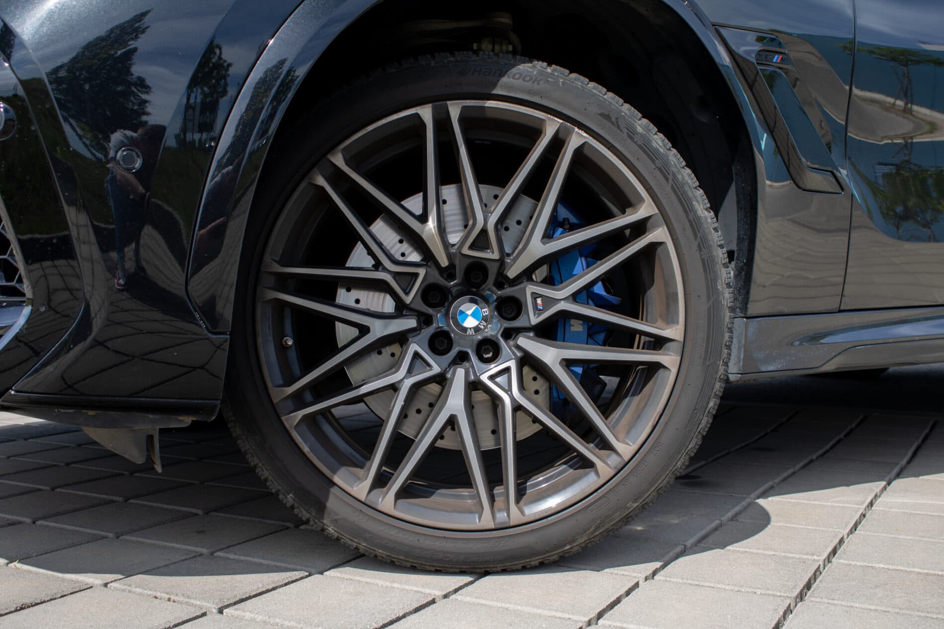 2020 BMW X6 M, černá suv, 108 787 km