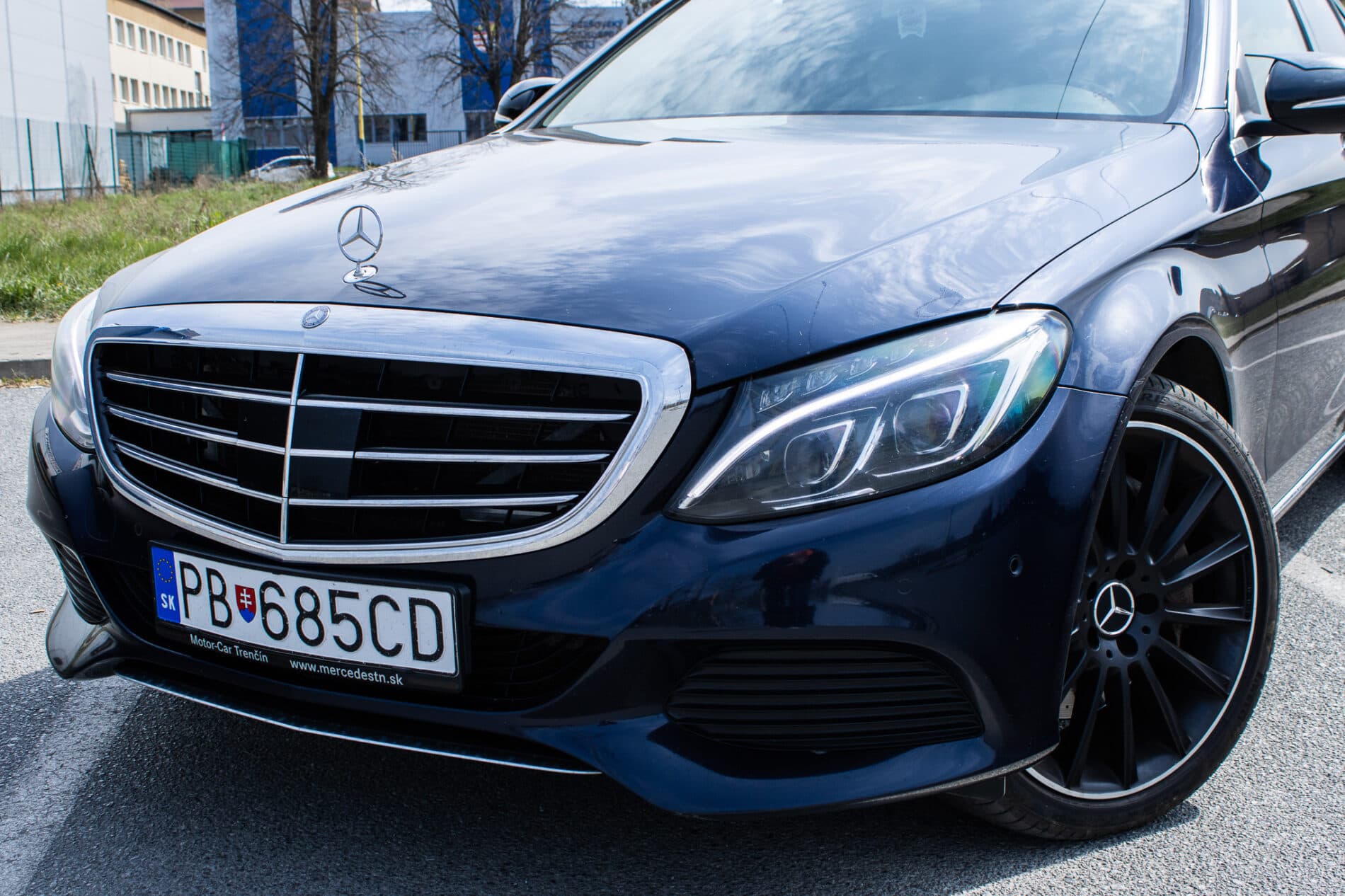 2015 Mercedes-Benz C 400, modrá sedan, 191 643 km