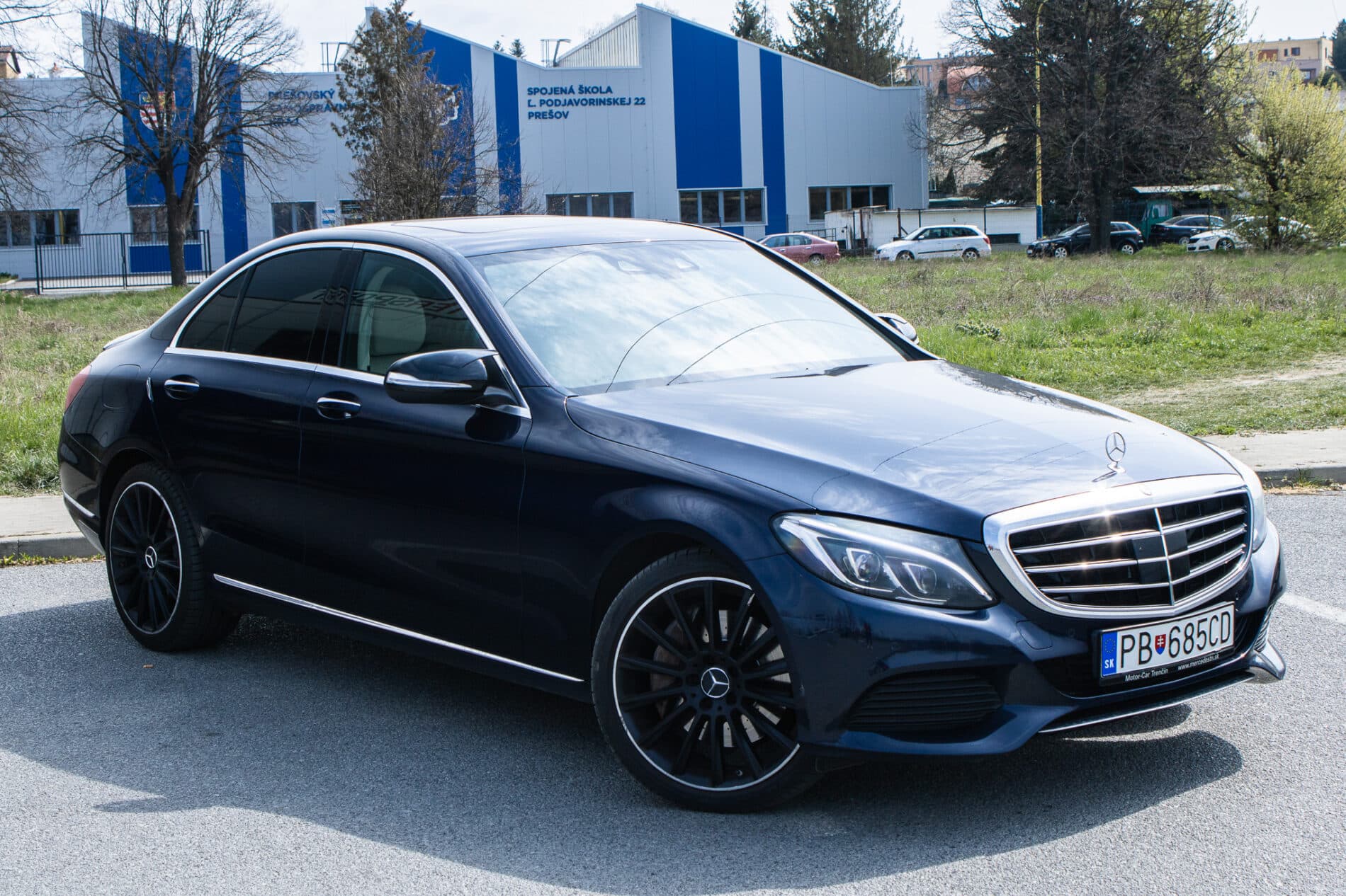 2015 Mercedes-Benz C 400, modrá sedan, 191 643 km
