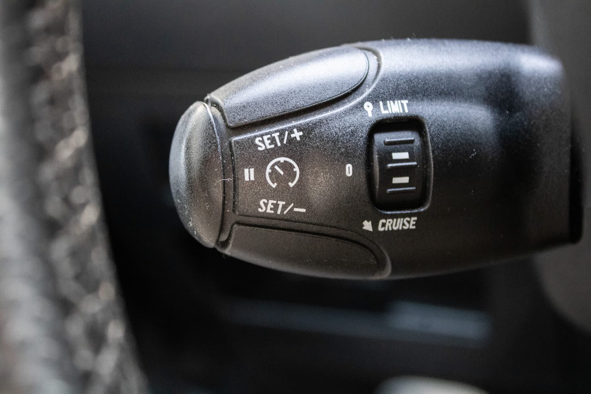 2012 Peugeot RCZ, bílá kupé, 171 601 km