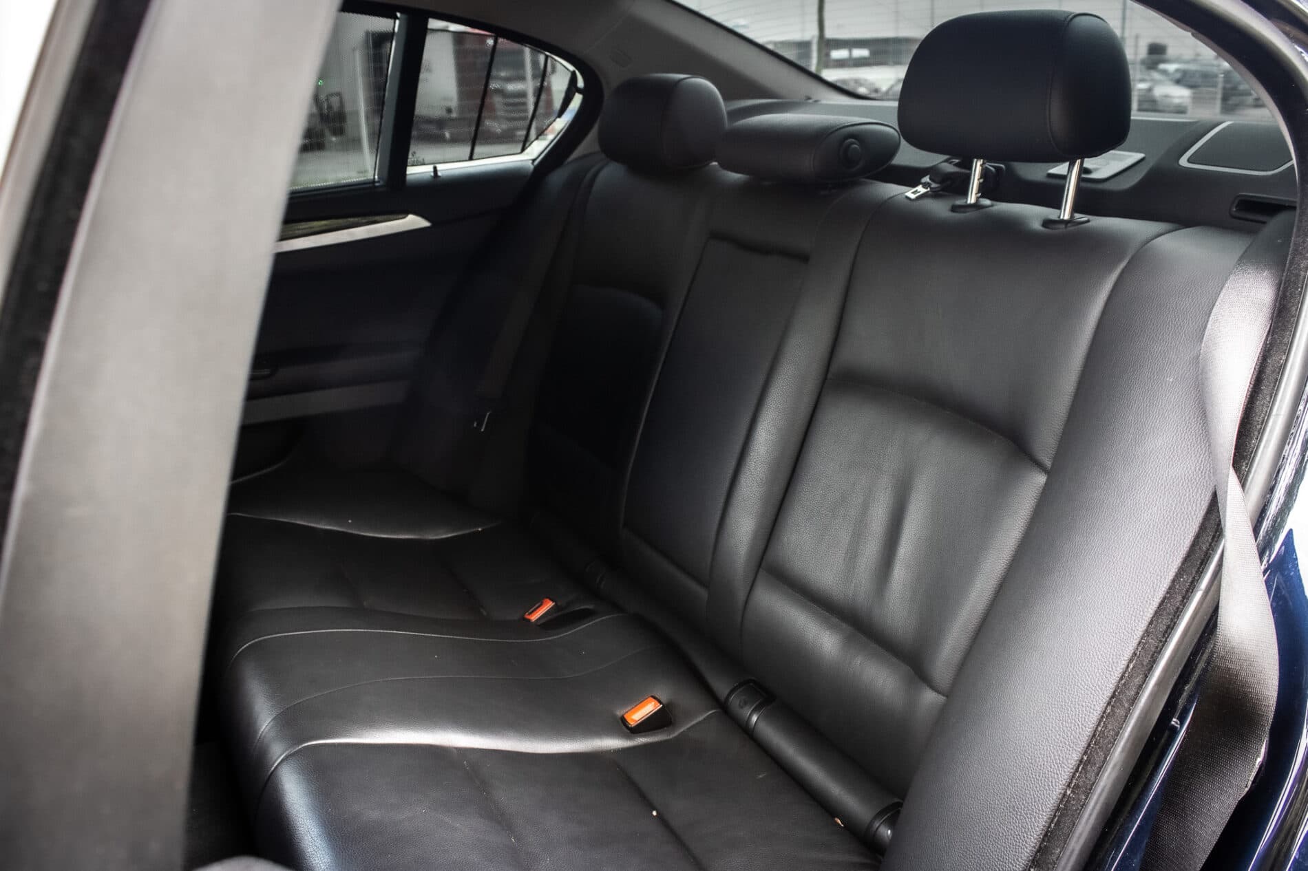 2012 BMW 530d, béžová sedan, 281 350 km