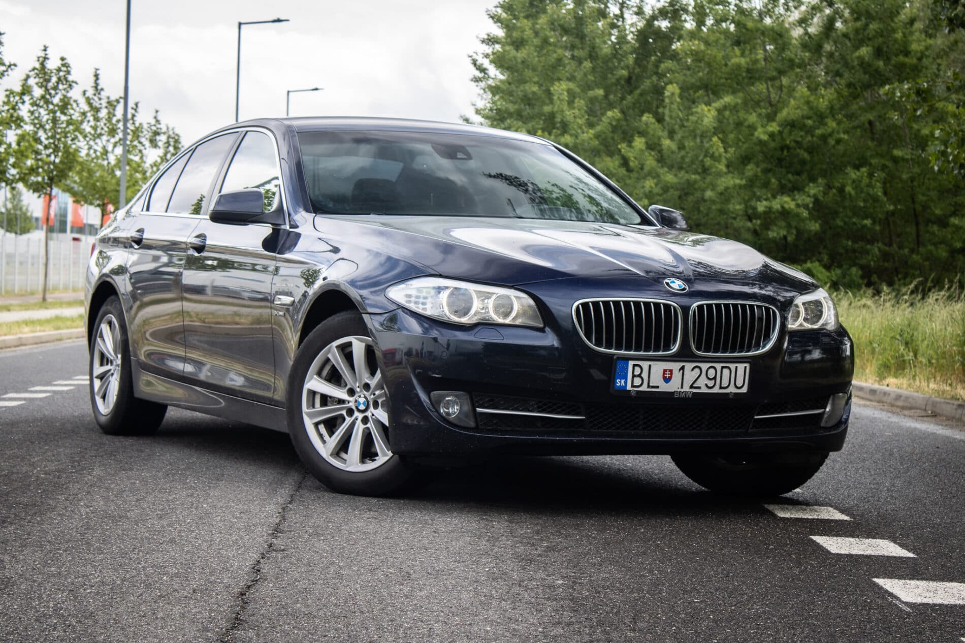 2012 BMW 530d, béžová sedan, 281 350 km