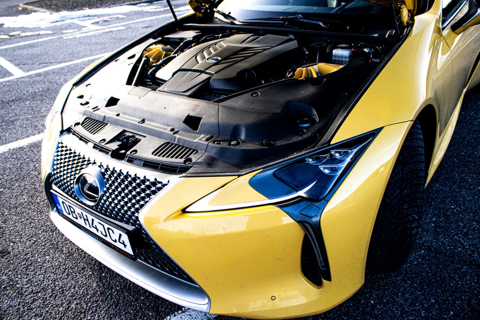 2023 Lexus LC 500, žlutá kupé, 33 321 km