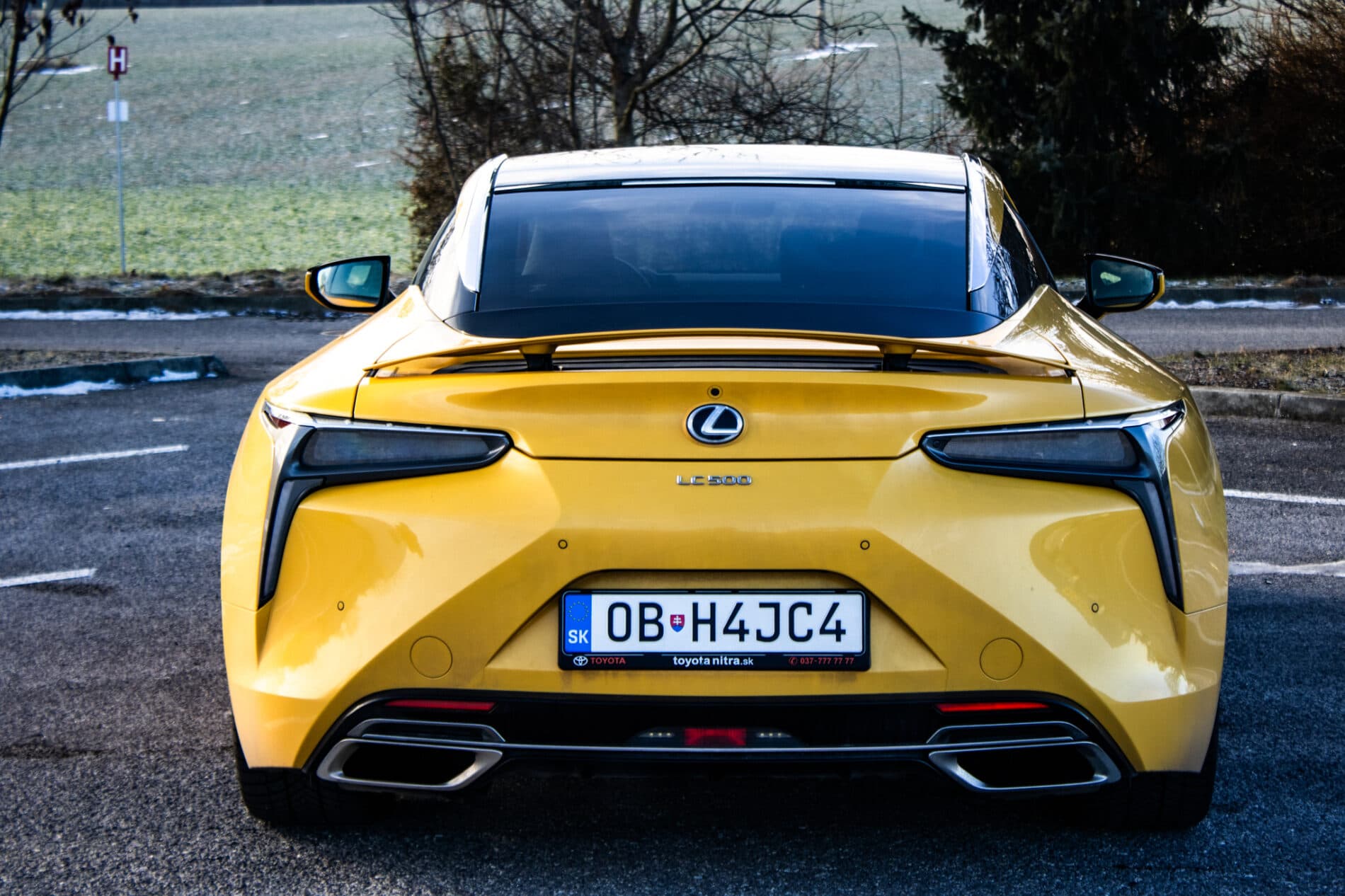 2023 Lexus LC 500, žlutá kupé, 33 321 km