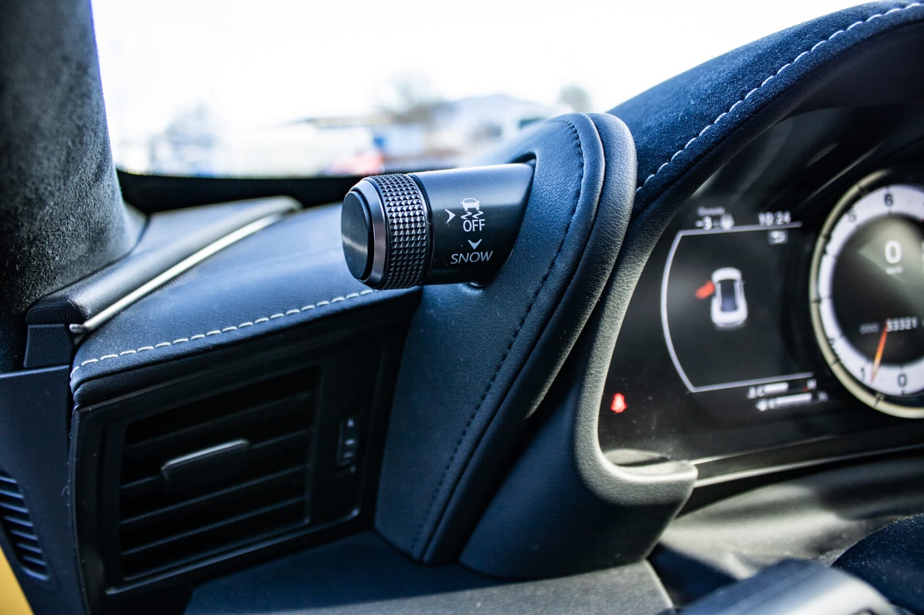 2023 Lexus LC 500, žlutá kupé, 33 321 km