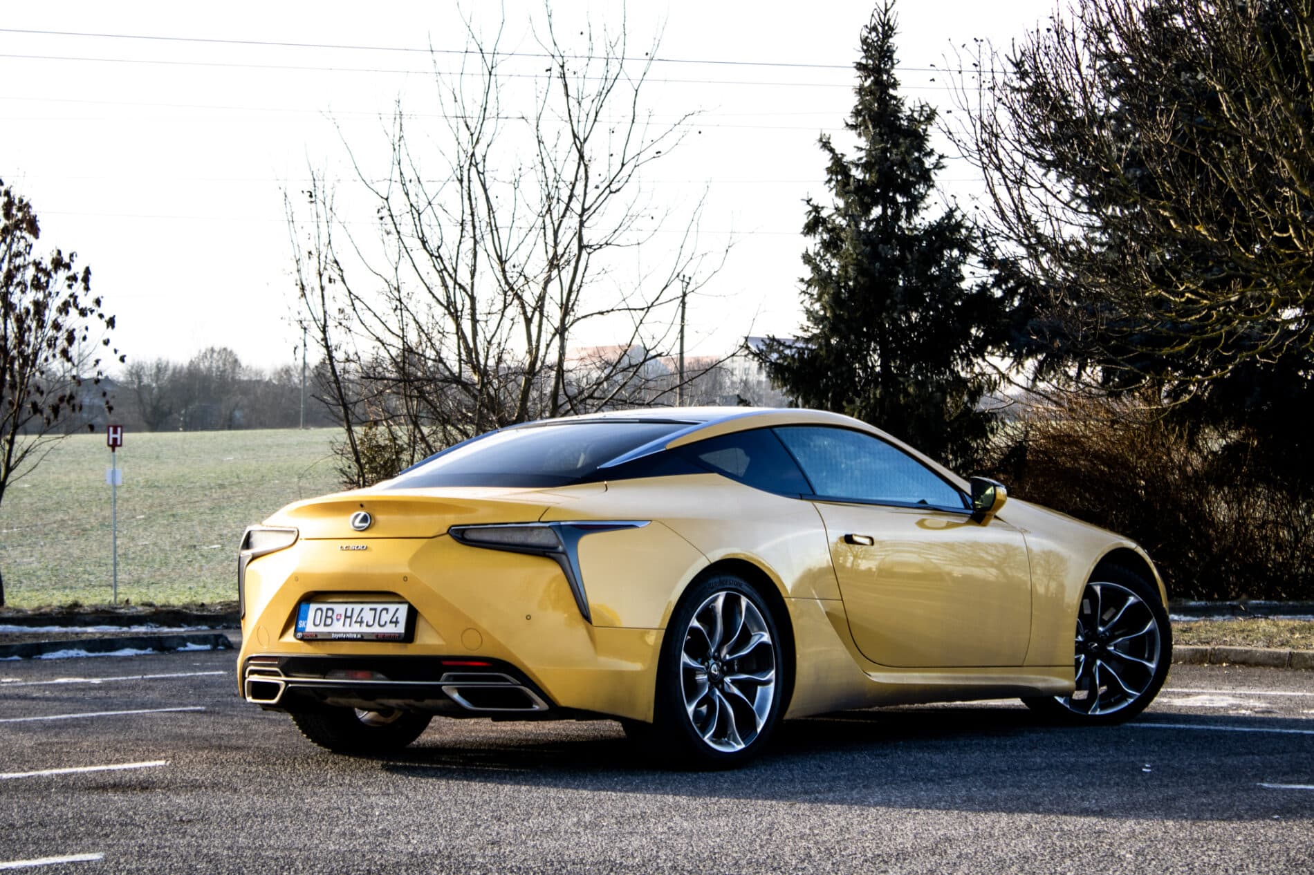 2023 Lexus LC 500, žlutá kupé, 33 321 km