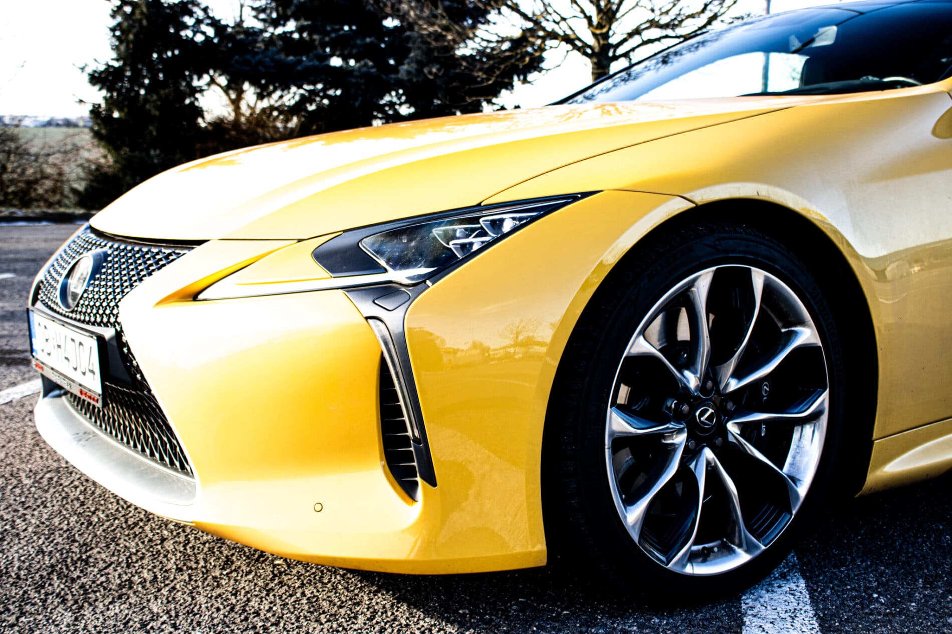 2023 Lexus LC 500, žlutá kupé, 33 321 km