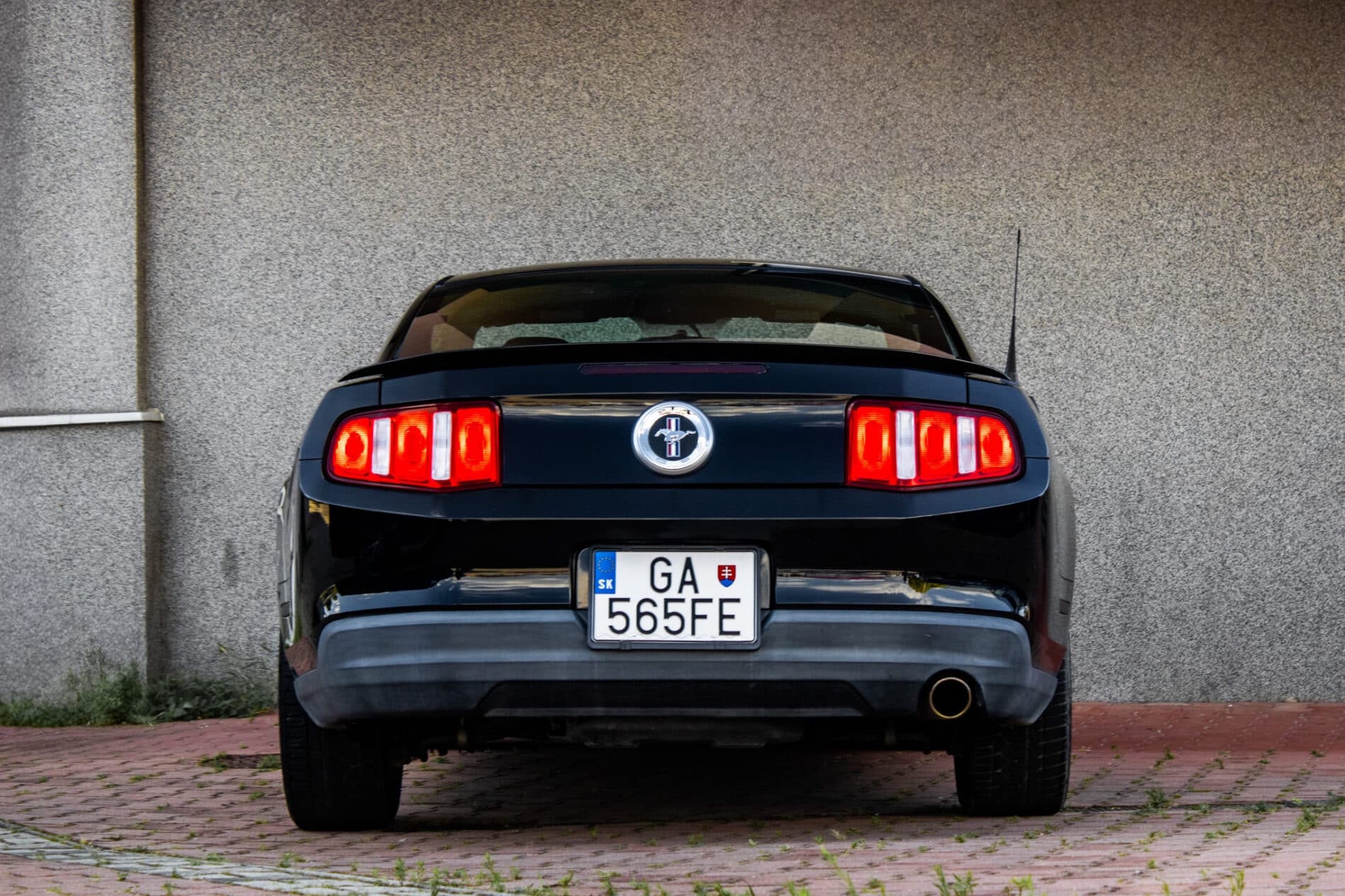 2010 Ford Mustang, černá kupé, 193 470 km