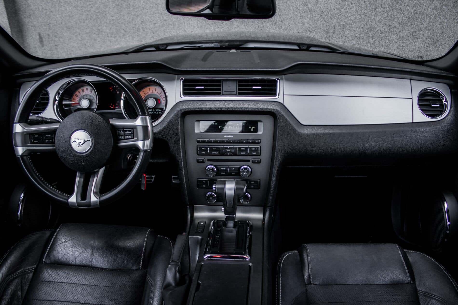2010 Ford Mustang, černá kupé, 193 470 km