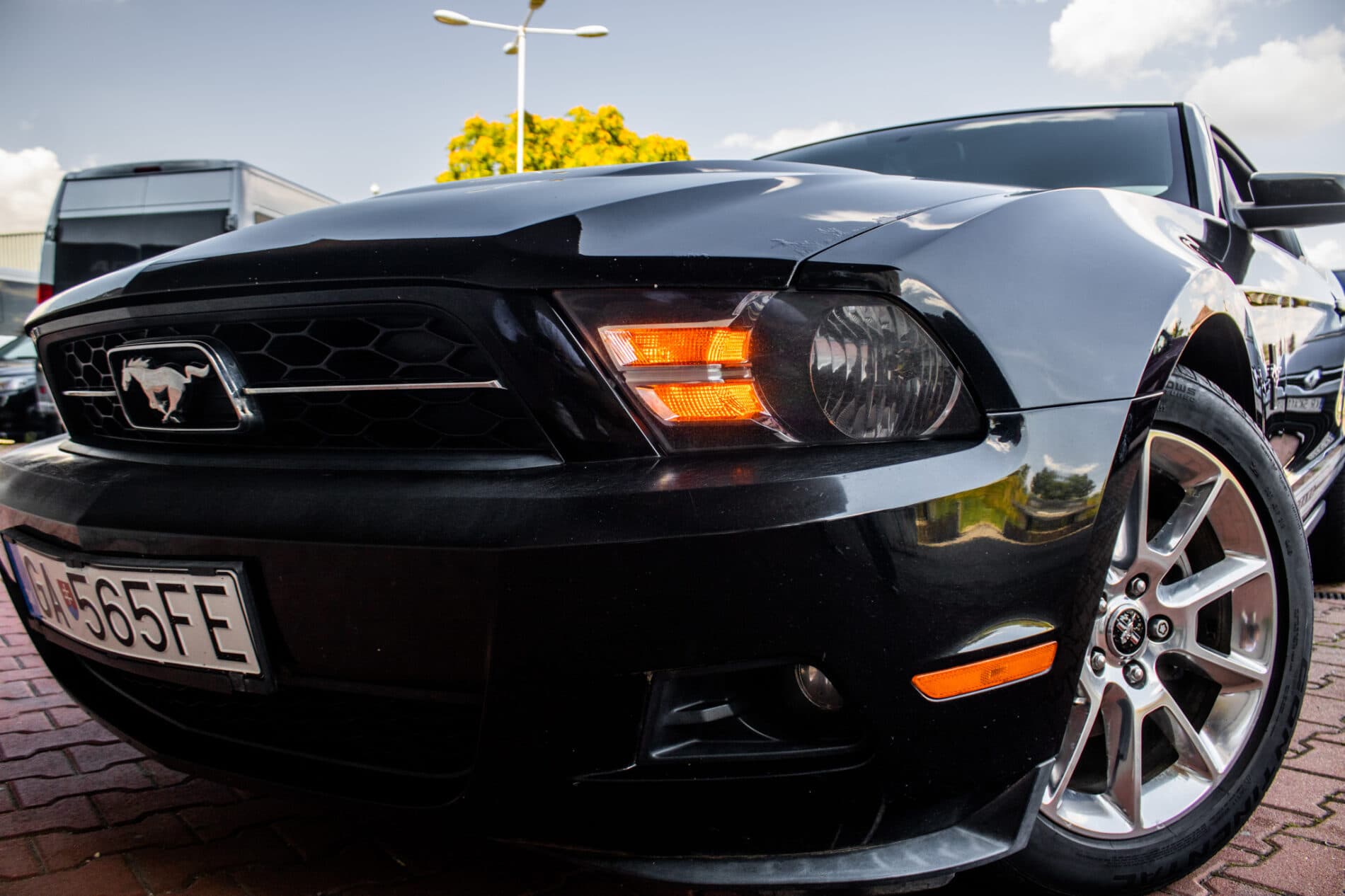 2010 Ford Mustang, černá kupé, 193 470 km