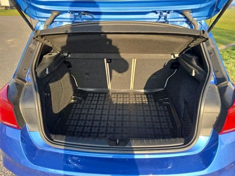 2015 BMW M135i, modrá hatchback, 164 000 km