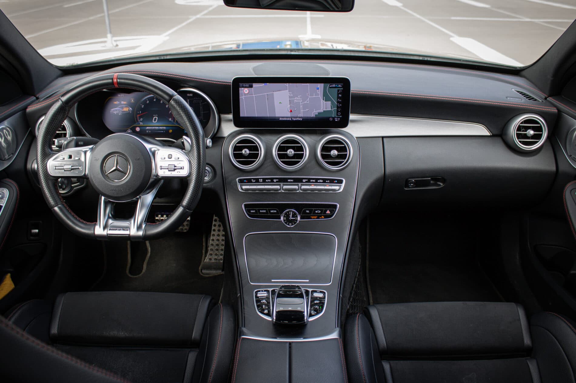 2019 Mercedes-Benz C 43 AMG, černá sedan, 122 074 km