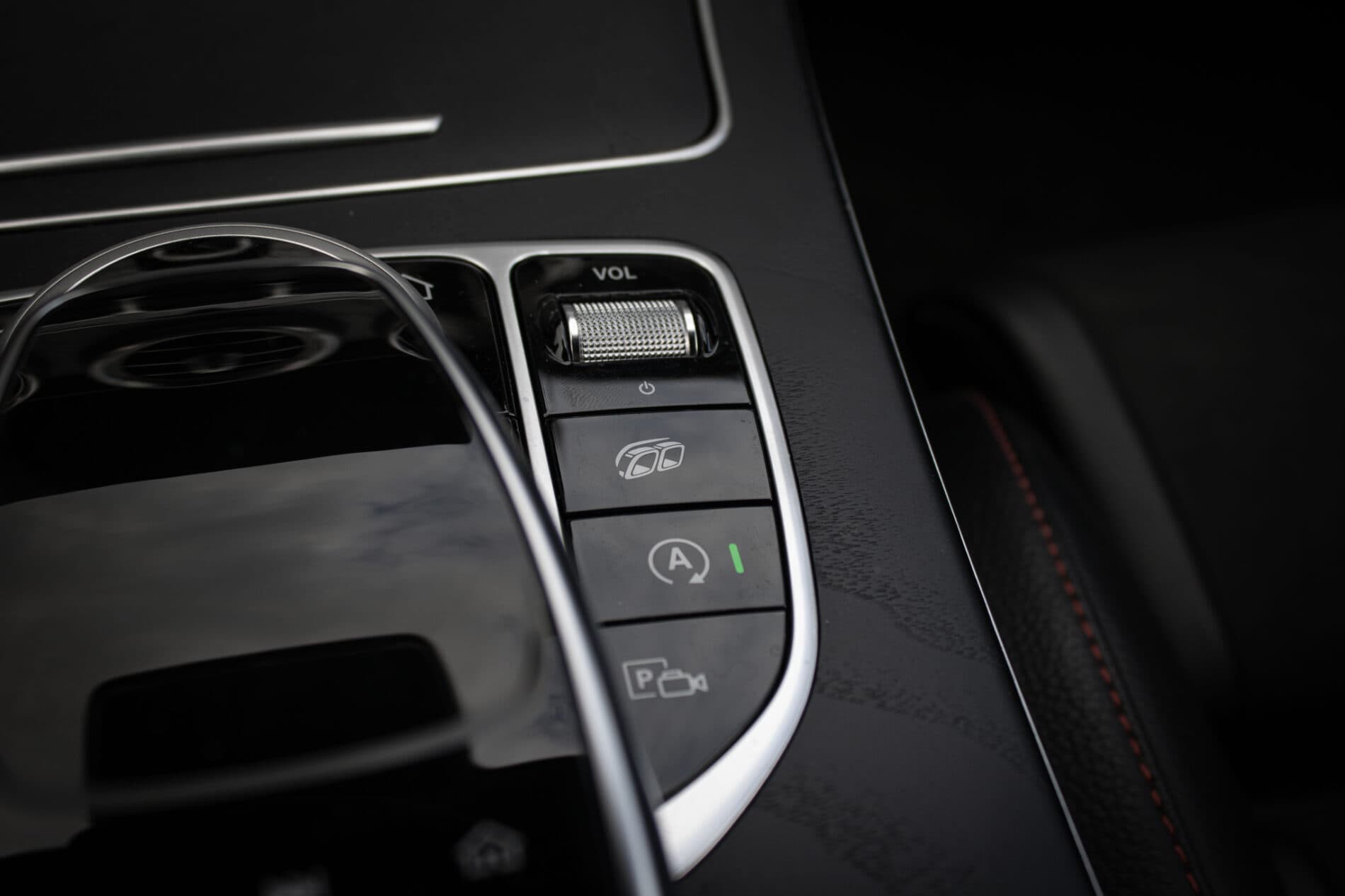 2019 Mercedes-Benz C 43 AMG, černá sedan, 122 074 km