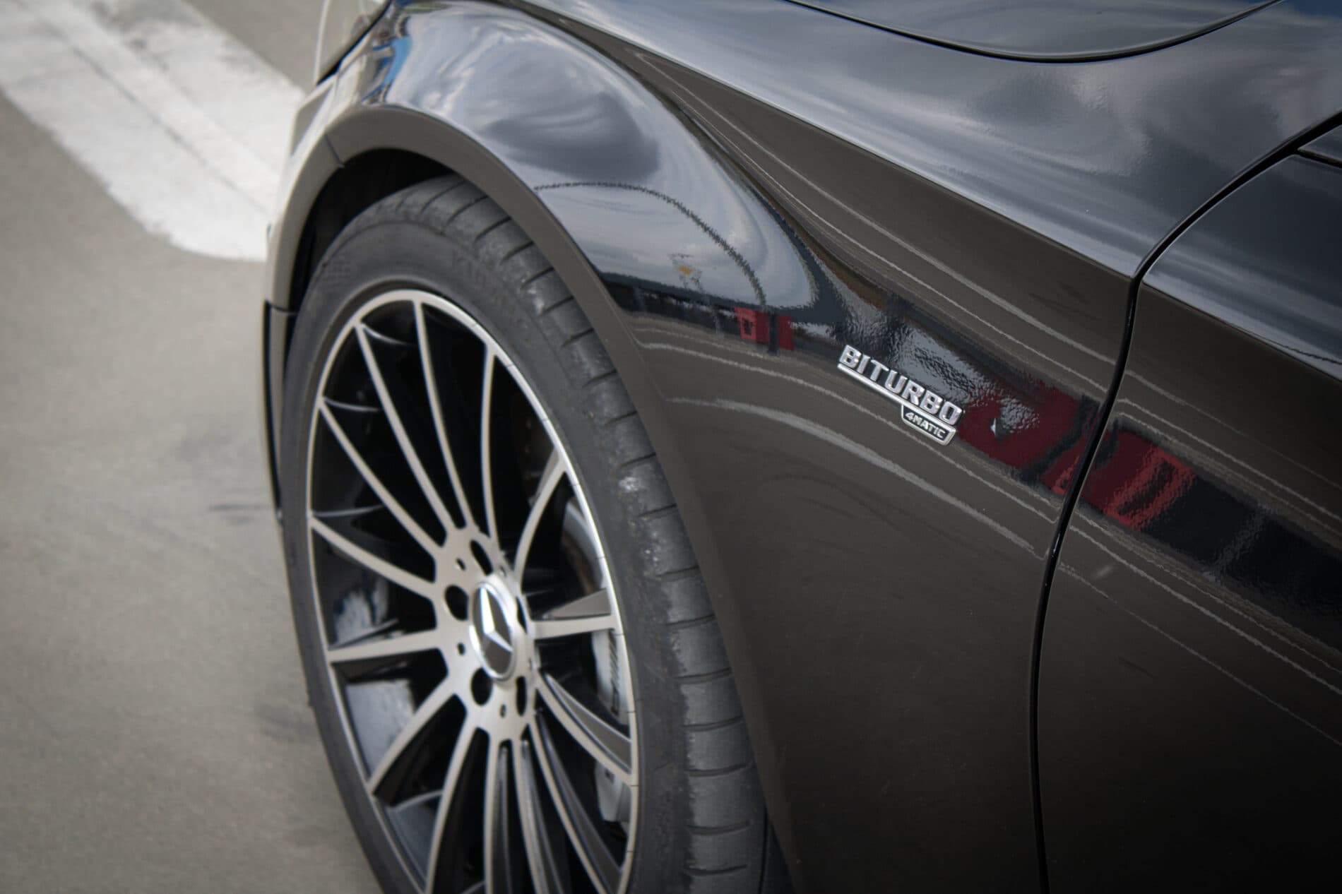 2019 Mercedes-Benz C 43 AMG, černá sedan, 122 074 km