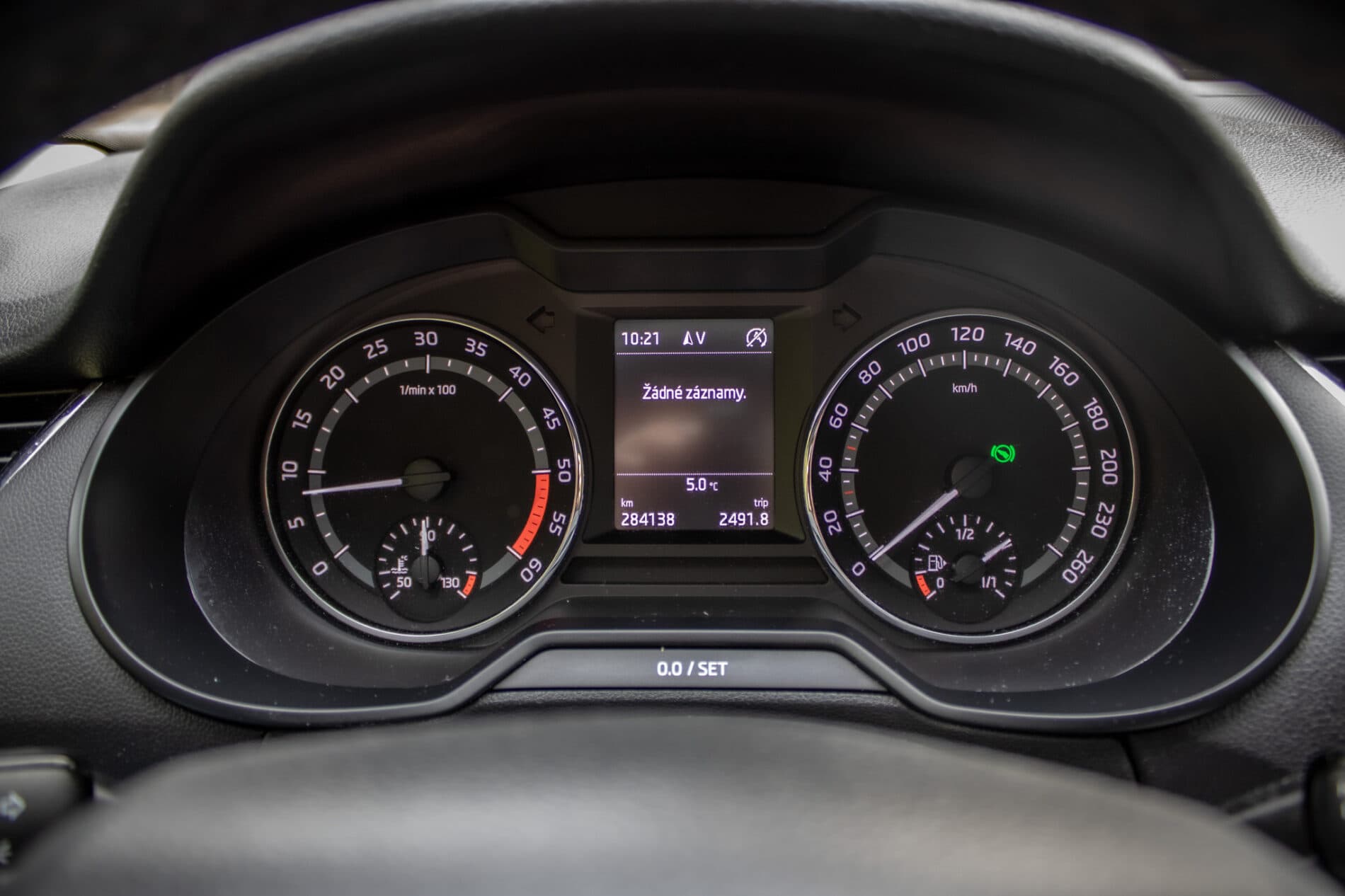 2015 Skoda Octavia RS, modrá kombi, 284 138 km