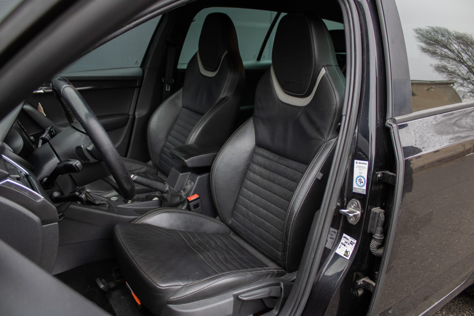 2015 Skoda Octavia RS, černá kombi, 312 500 km