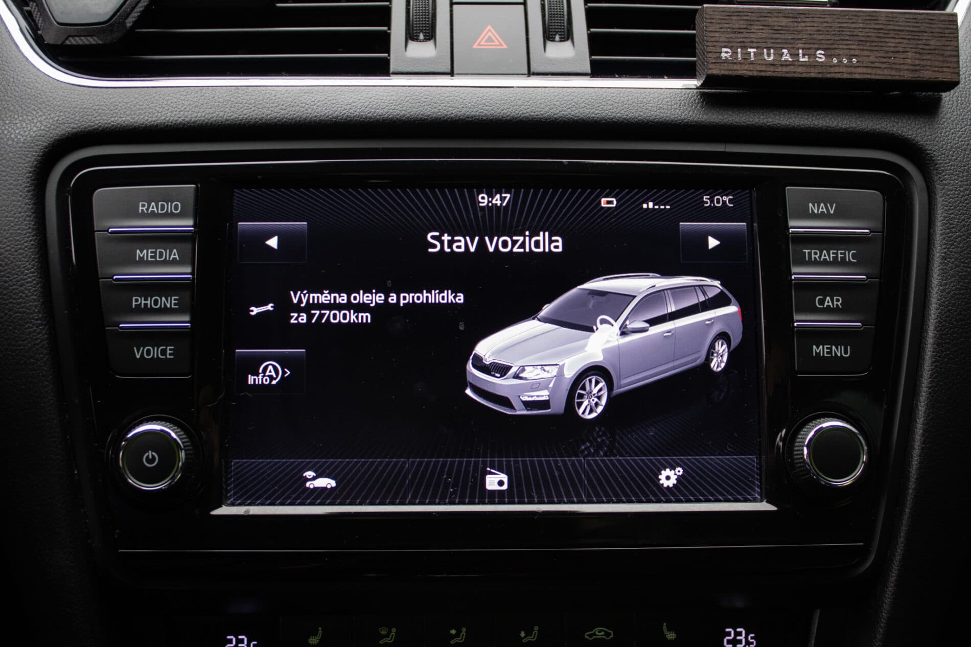 2015 Skoda Octavia RS, černá kombi, 312 500 km