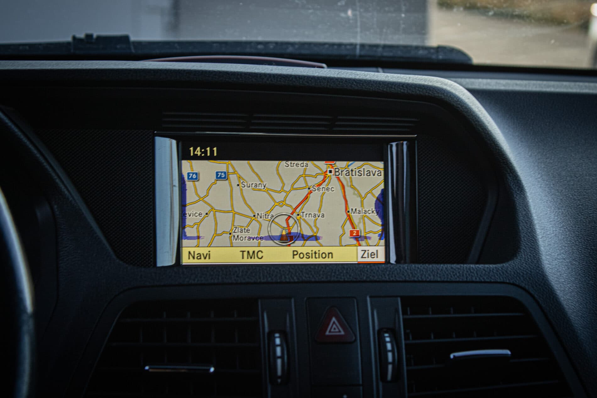 2011 Mercedes-Benz E 300 CDI, černá kupé, 266 135 km