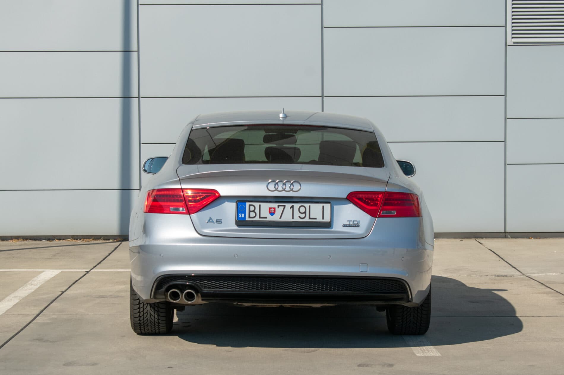 2016 AUDI A5, stříbrná, 111 053 km