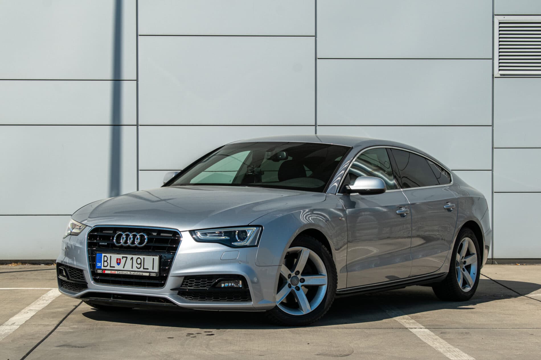 2016 AUDI A5, stříbrná, 111 053 km