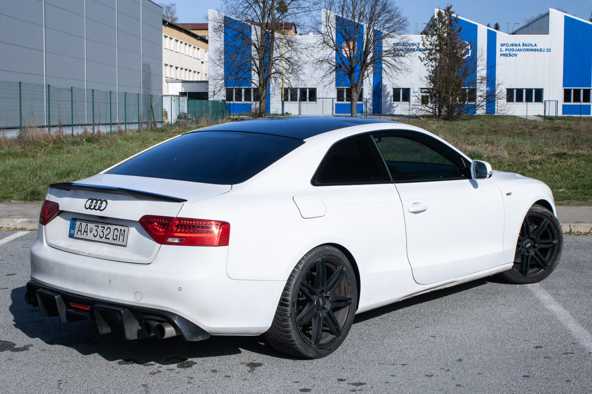 2013 AUDI A5, bílá kupé, 266 905 km