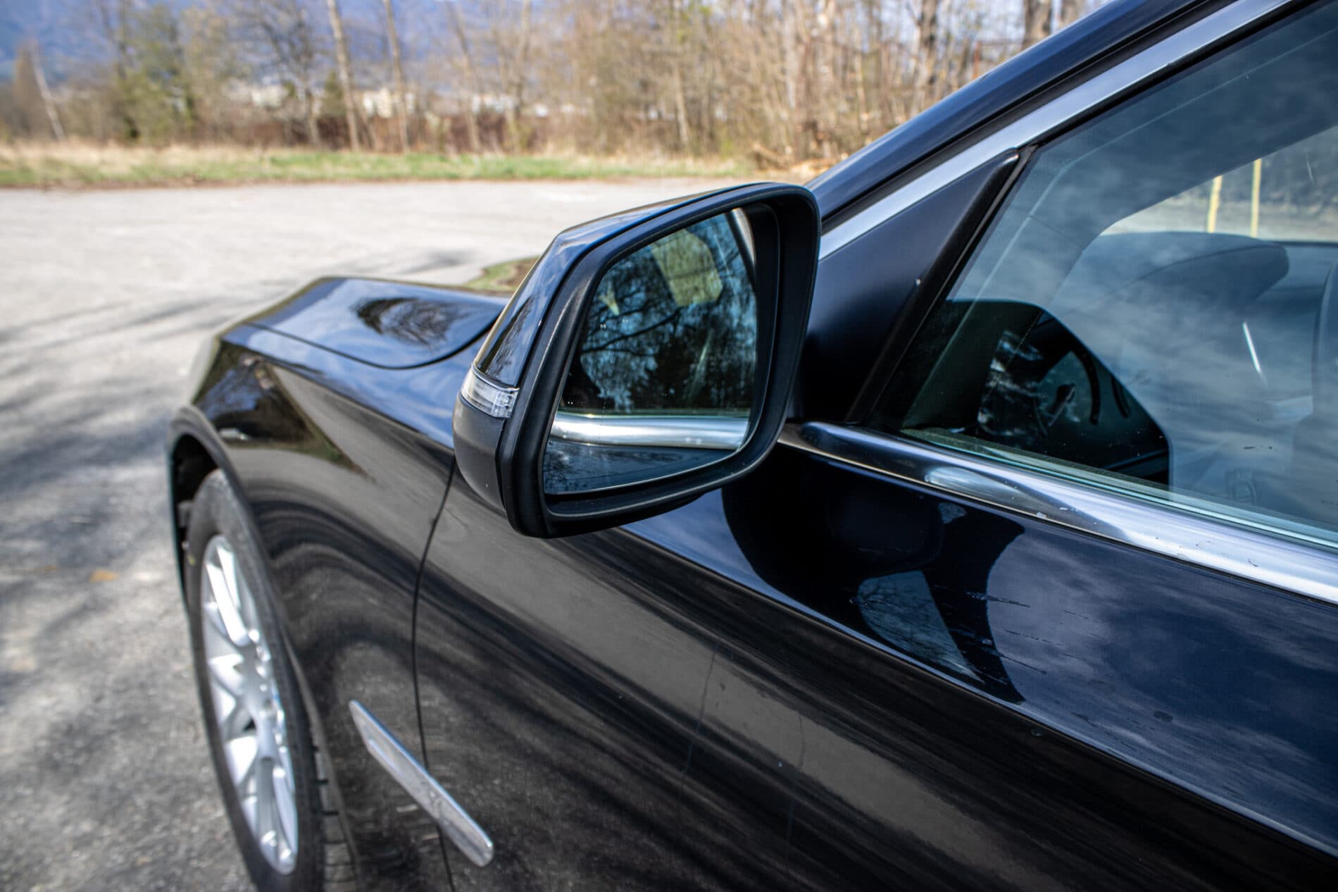 2013 BMW 750d, černá sedan, 231 861 km