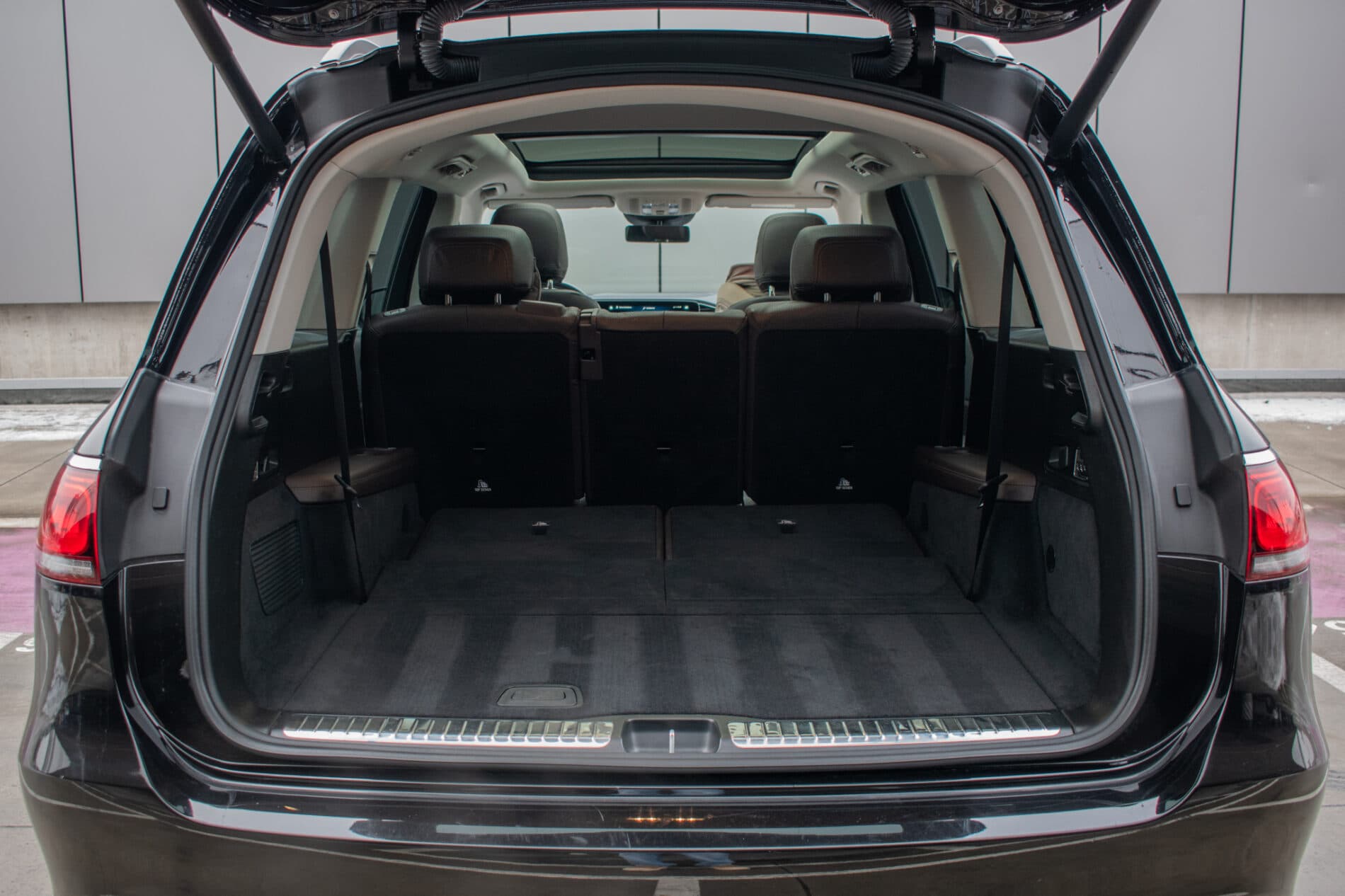 2022 Mercedes-Benz GLS 580, černá suv, 71 134 km