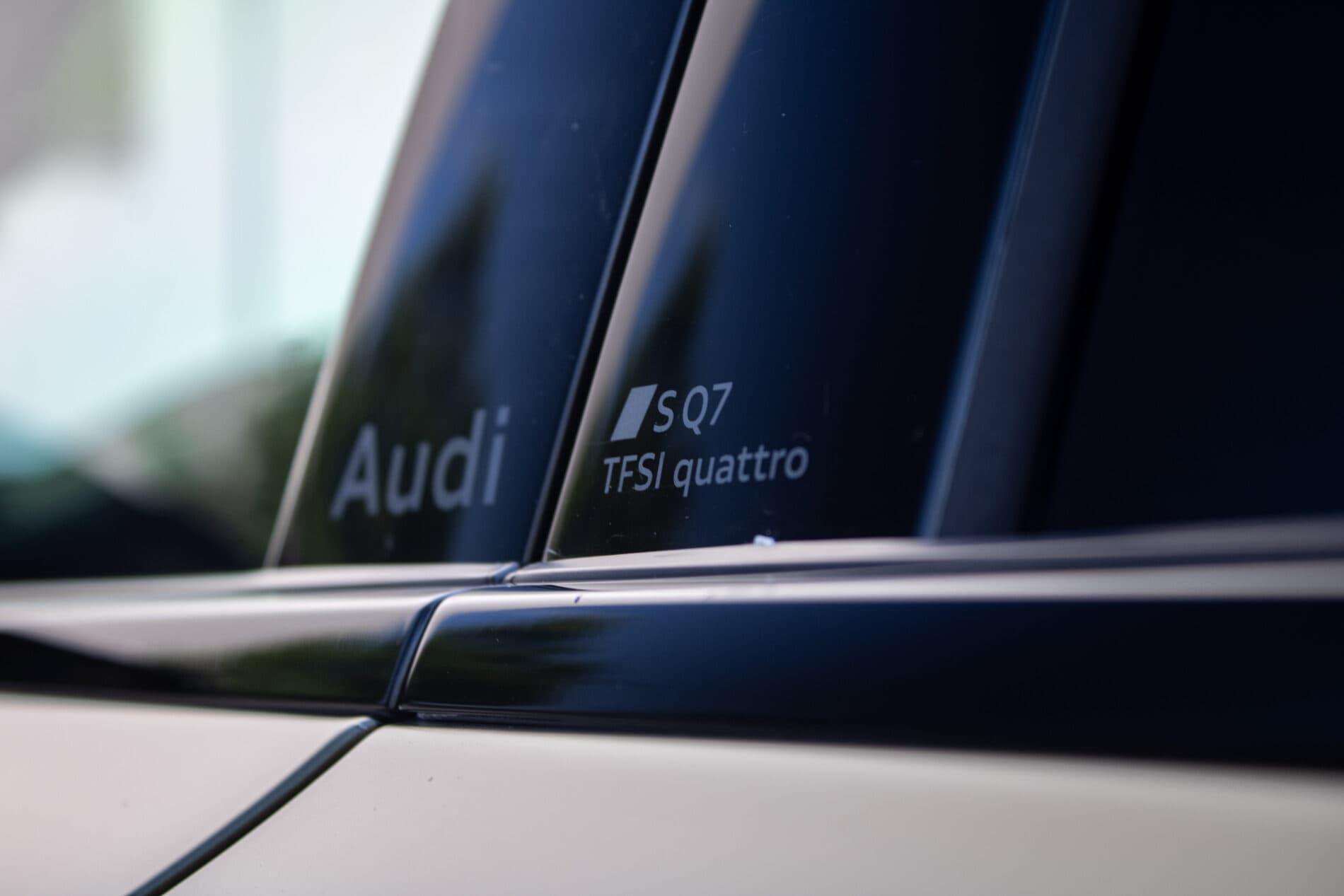2025 AUDI SQ7, zelená suv, 36 219 km