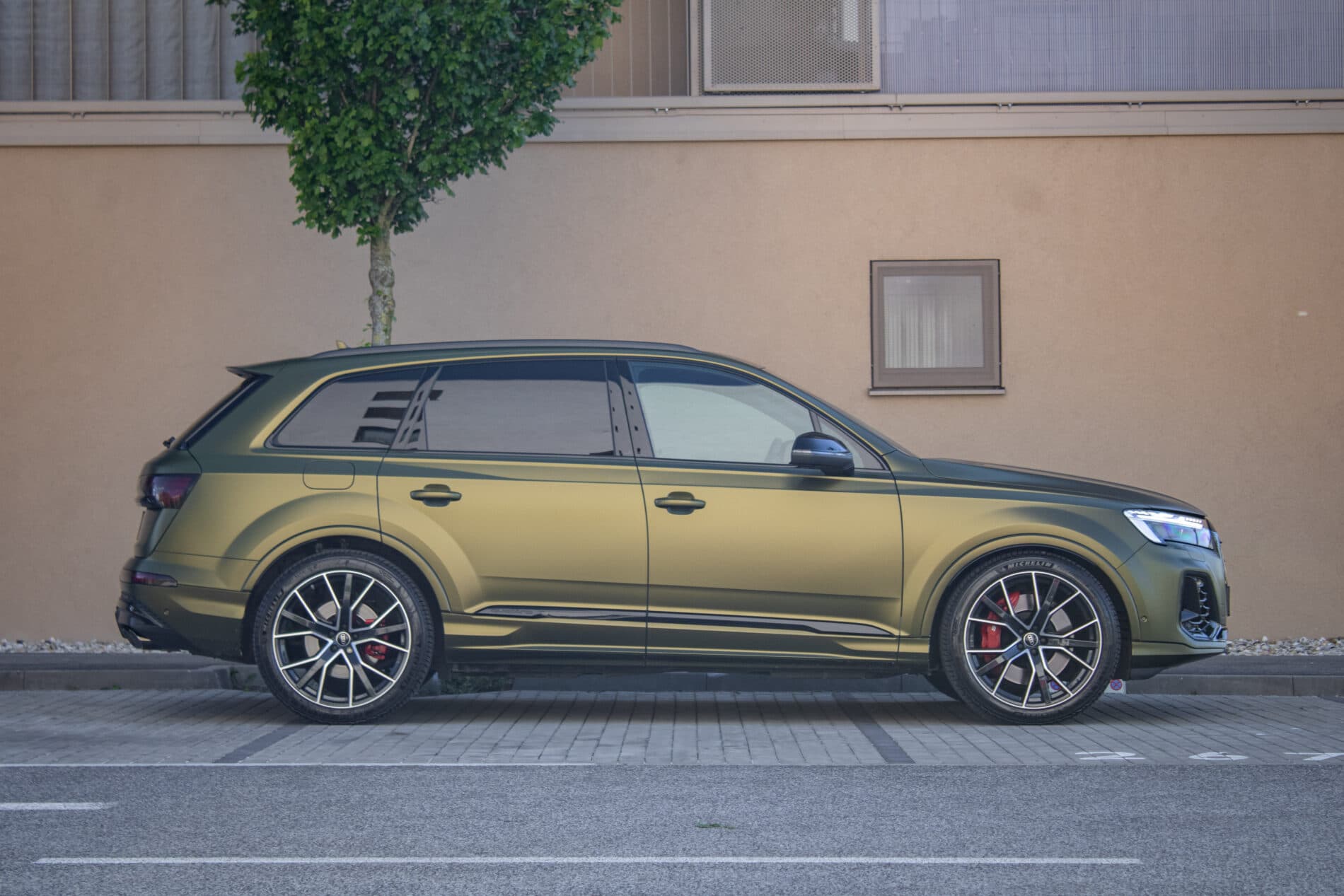 2025 AUDI SQ7, zelená suv, 36 219 km