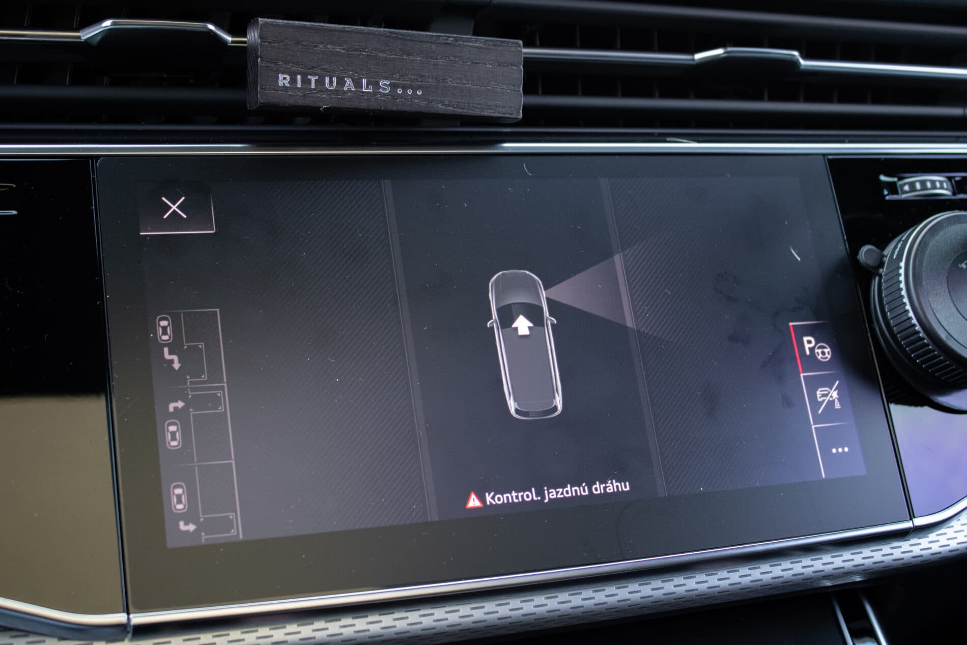 2025 AUDI SQ7, zelená suv, 36 219 km