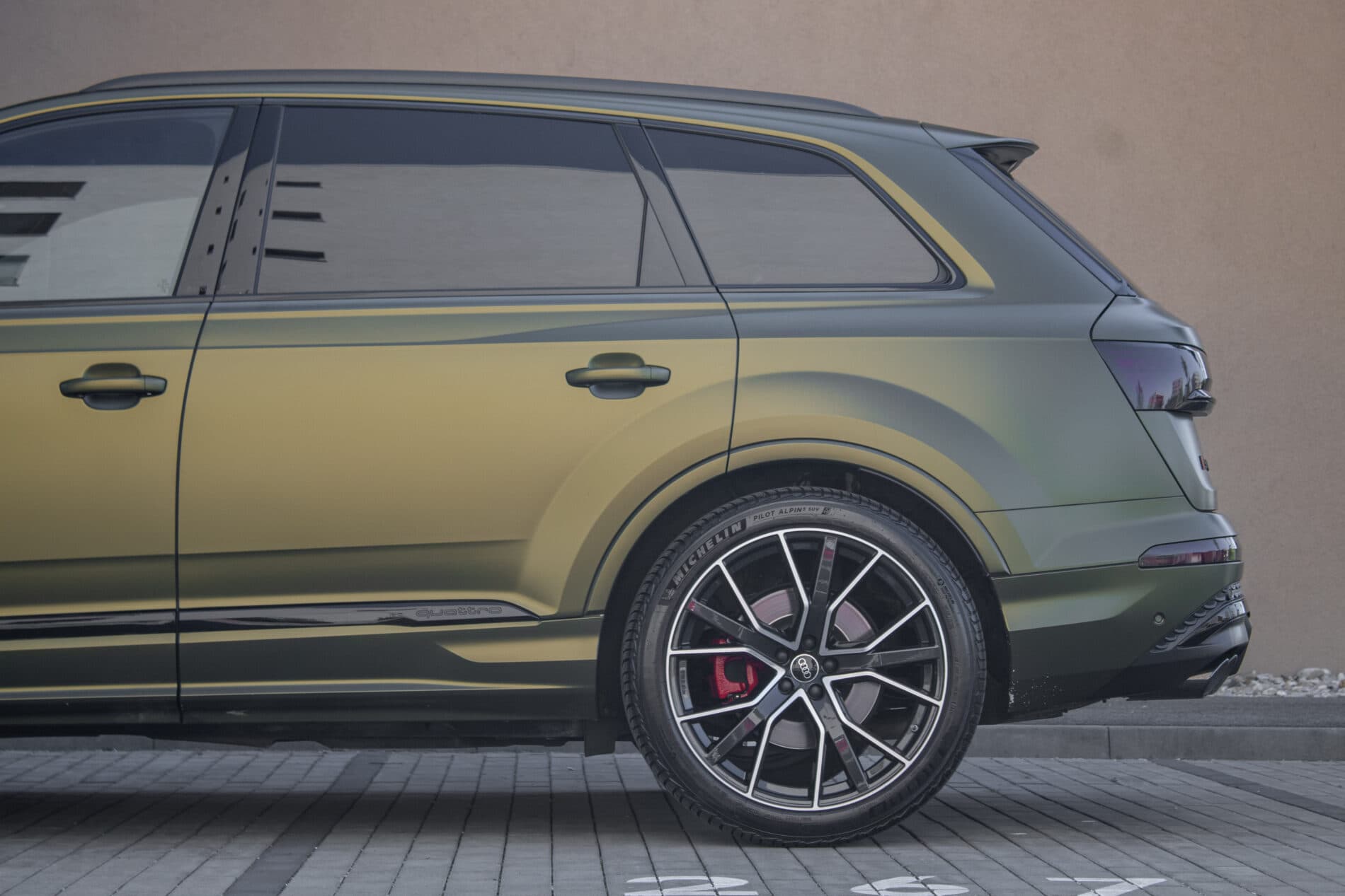 2025 AUDI SQ7, zelená suv, 36 219 km